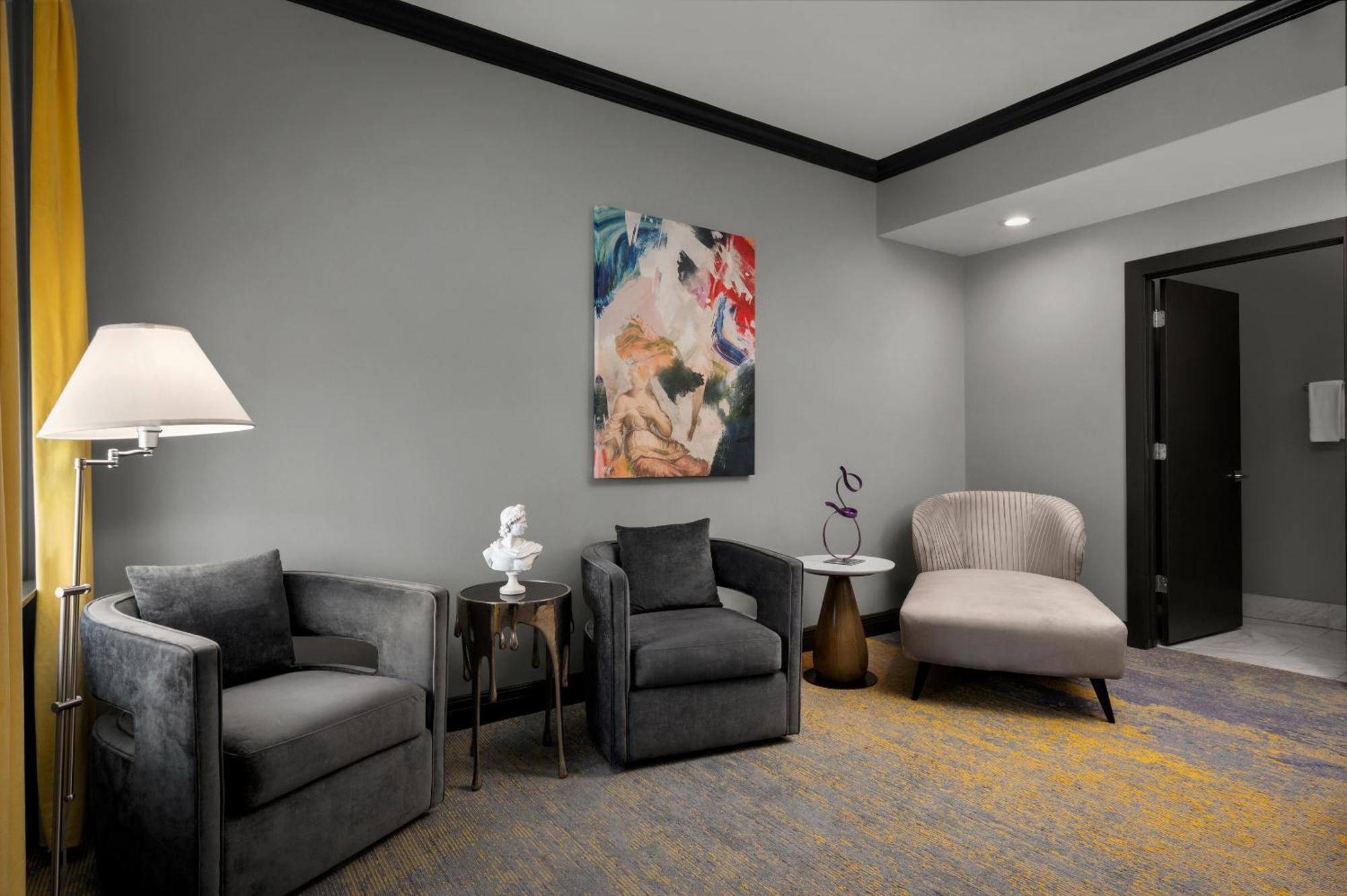 One-Bedroom King Suite - Non-Smoking