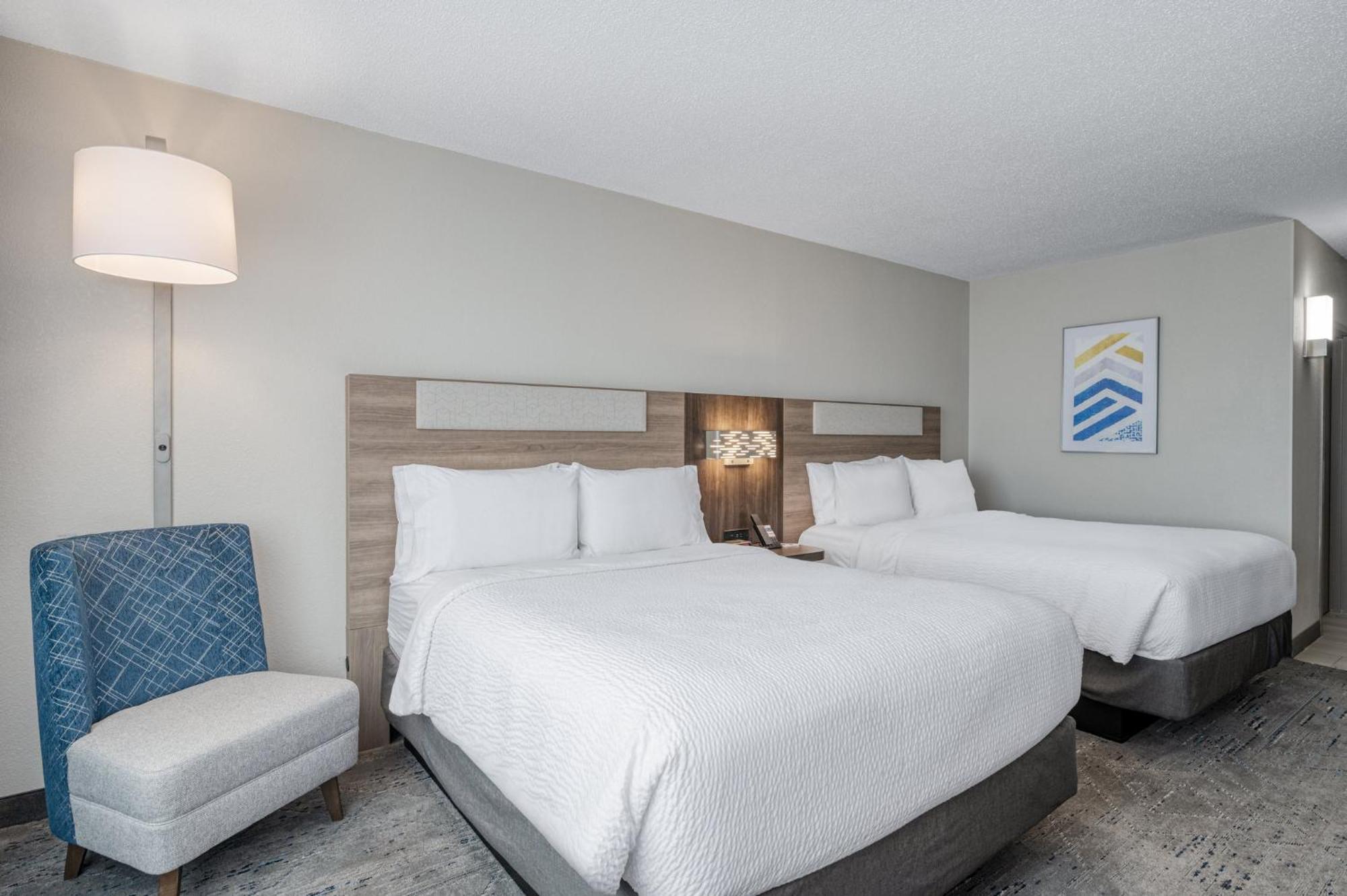 Standard Room with Two Queen Beds