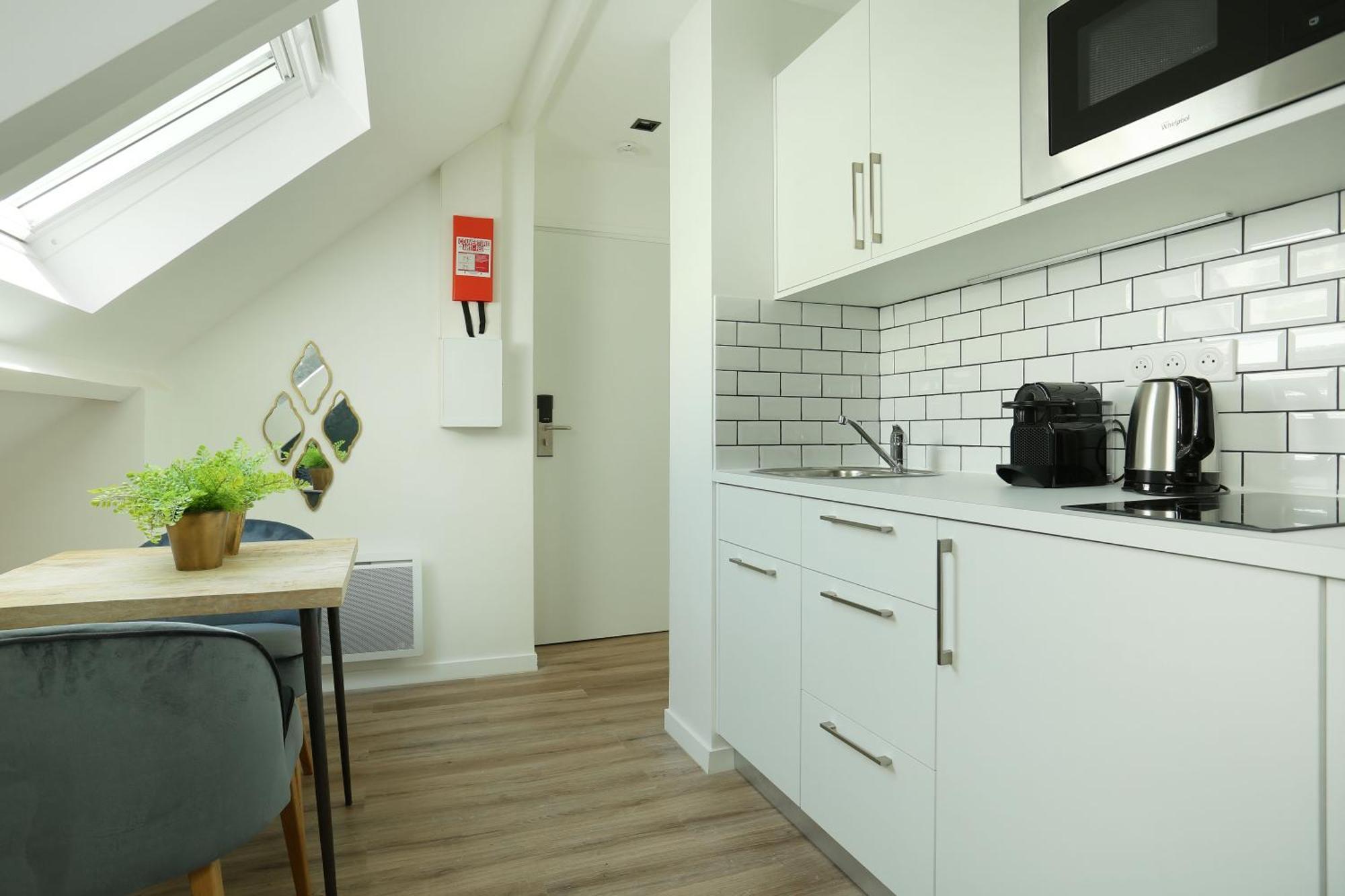 1 Bedroom Apartment