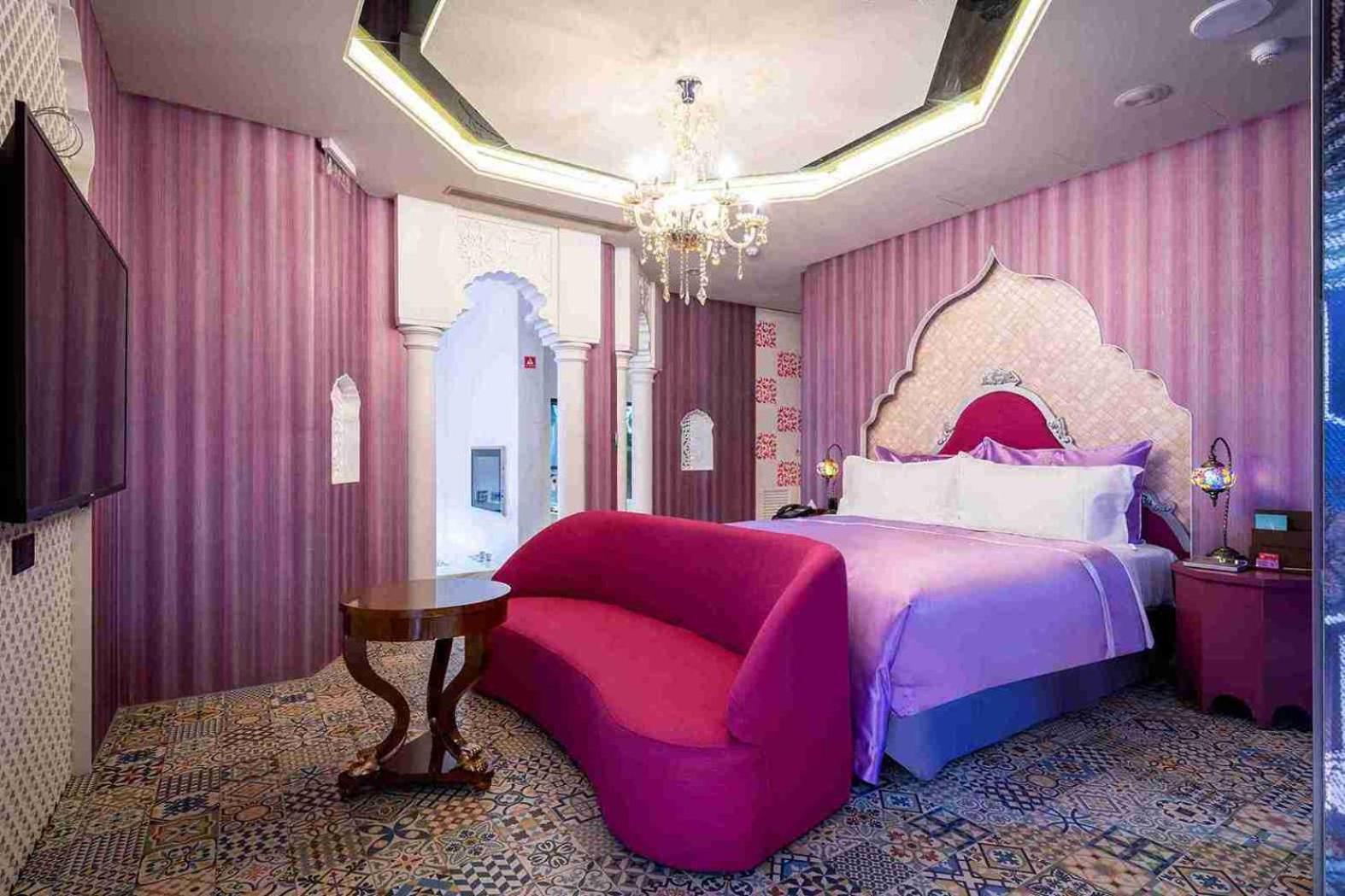 Queen Room with Garden View
