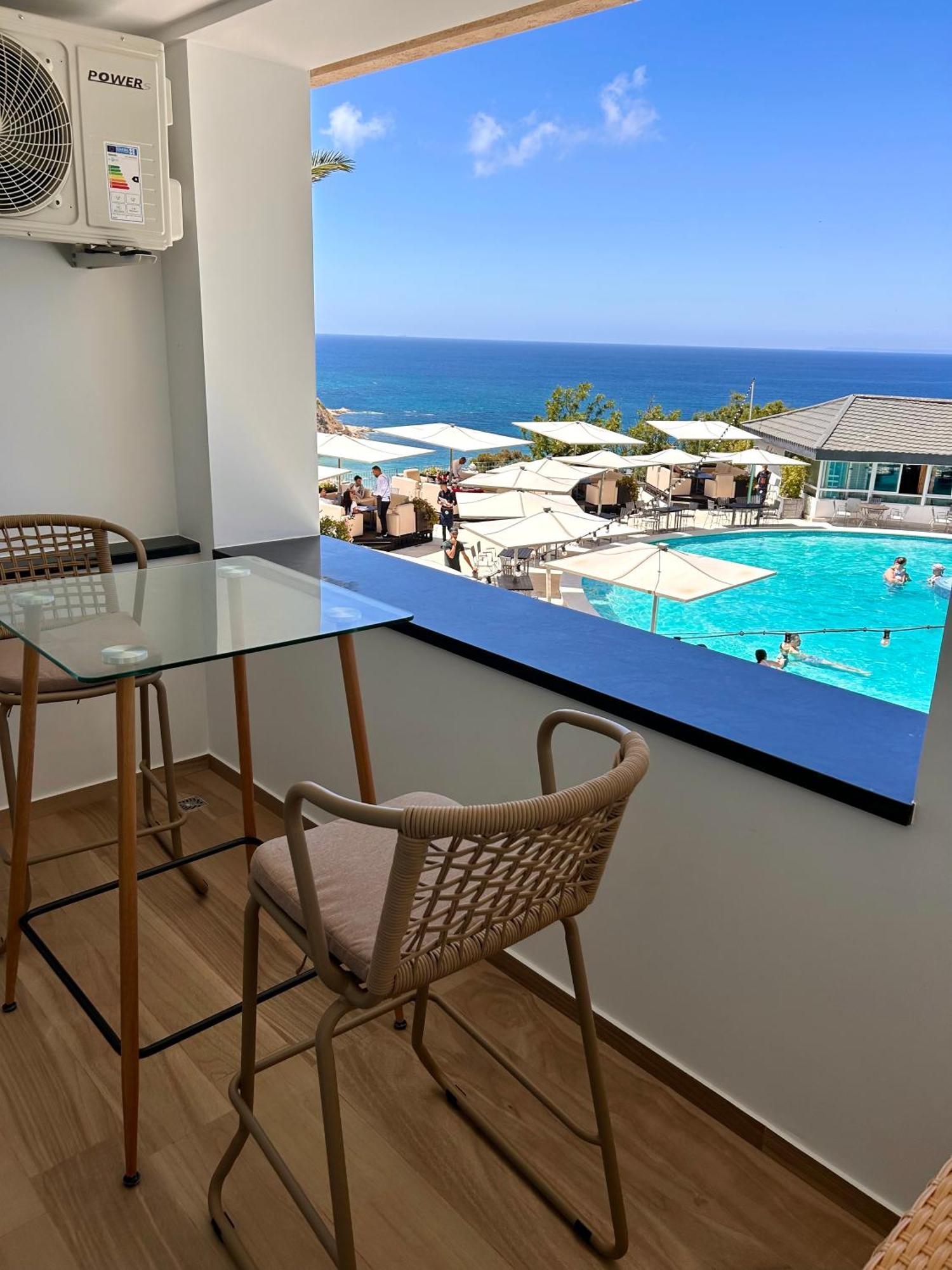 Suite with Sea View