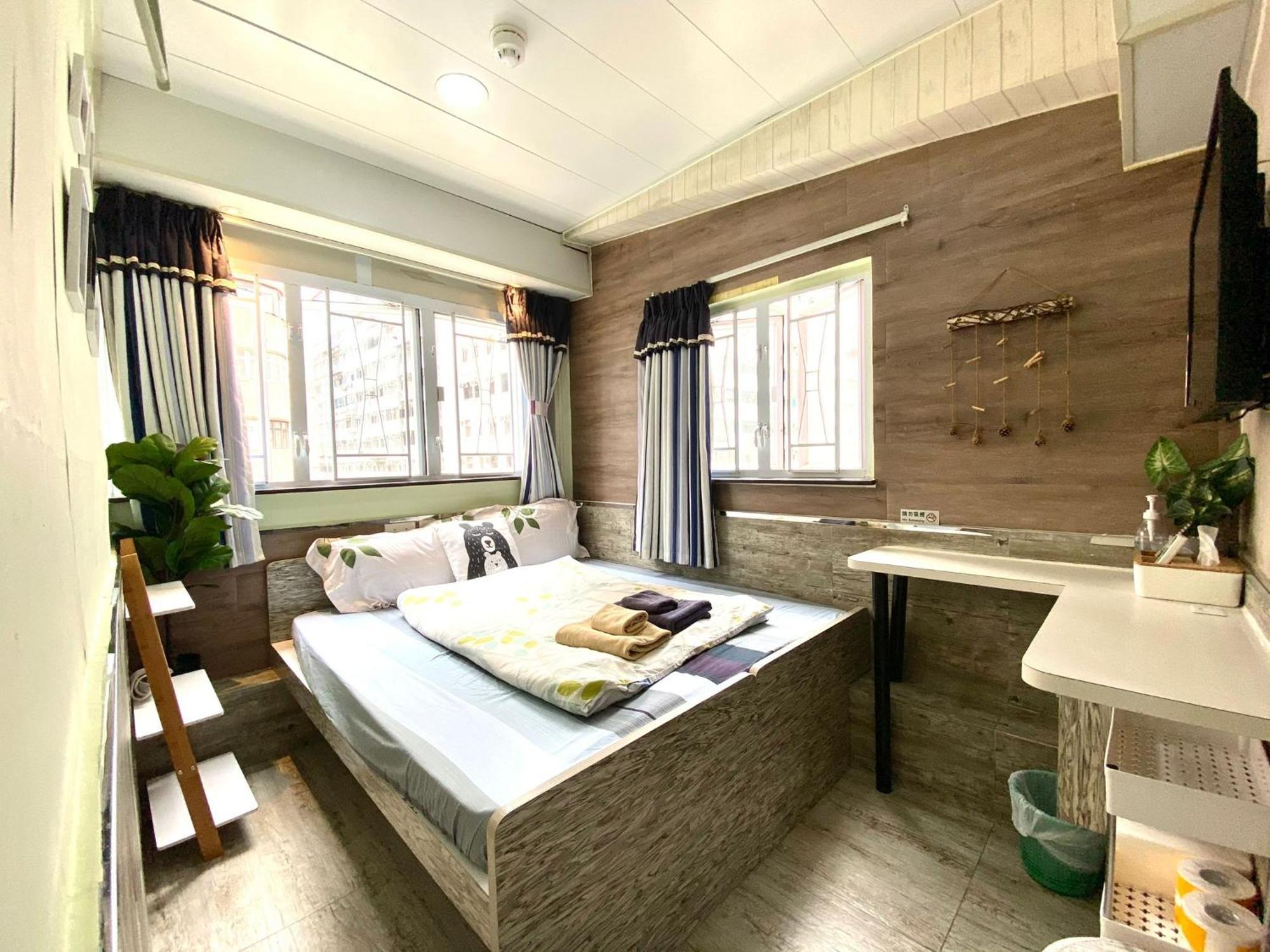 Deluxe Double or Twin Room City View