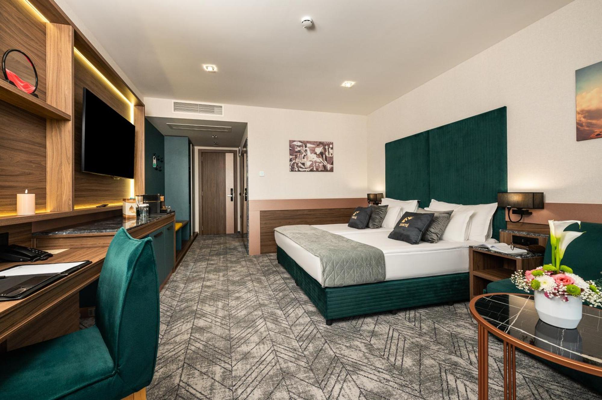 Deluxe Double or Twin Room Balcony,1614411161:JPEG