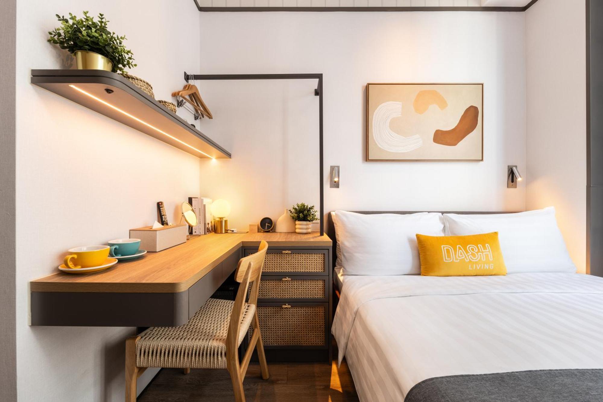 Deluxe Queen Room