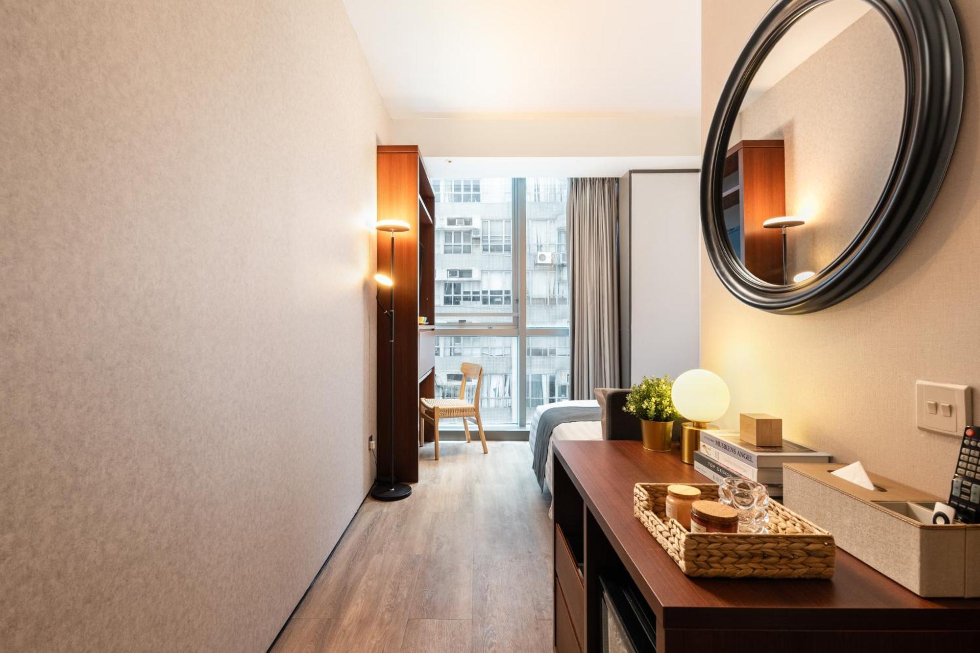Executive Queen Room