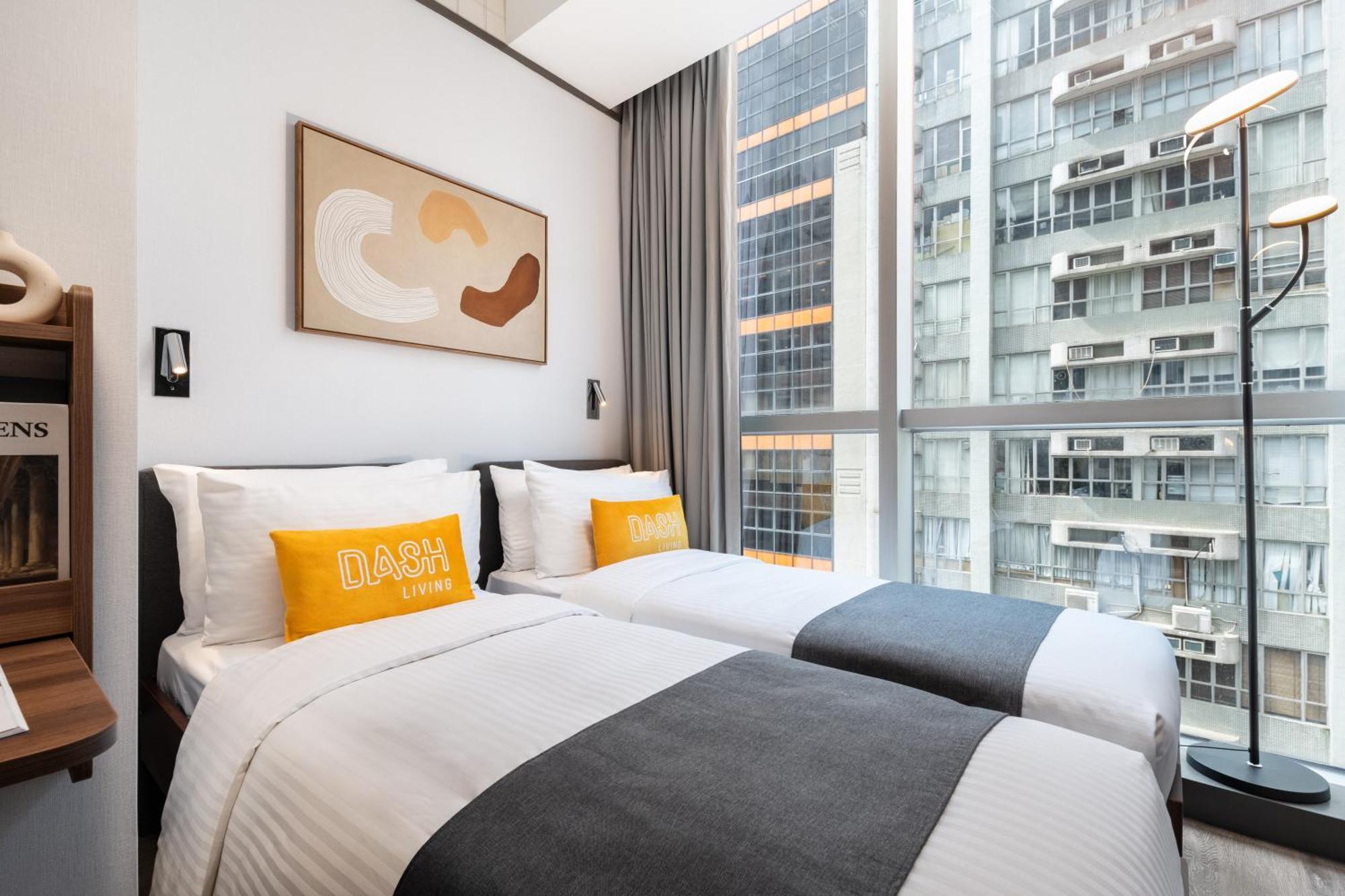 Superior Hollywood Twin Room