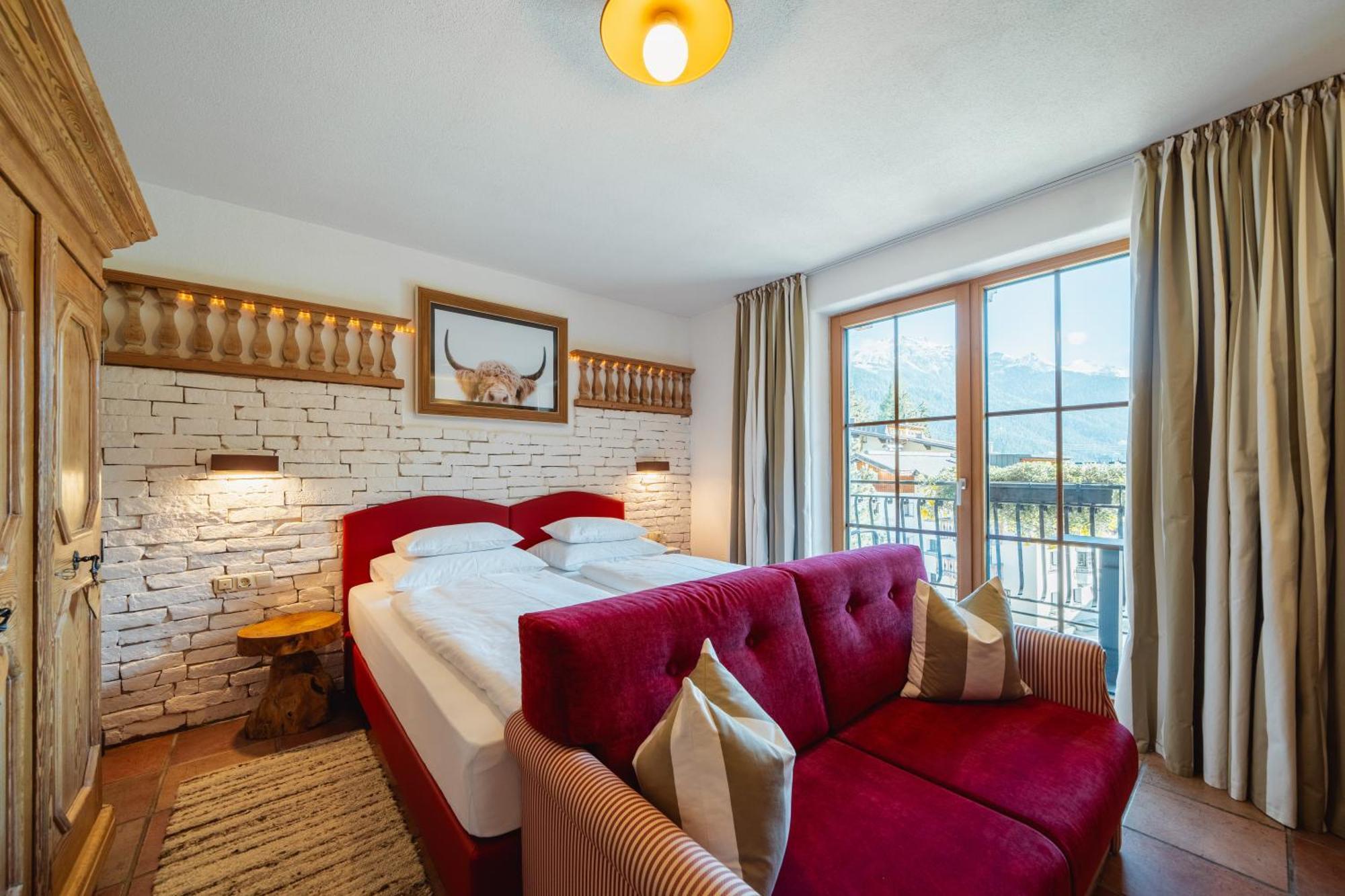 Double Room,1614791043:JPEG