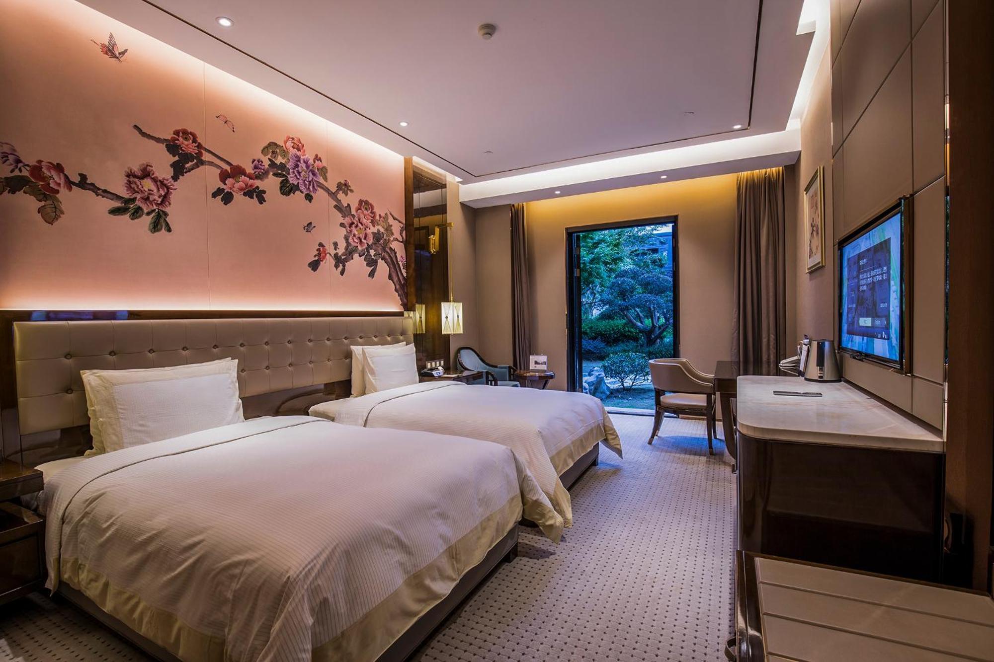 Superior Twin Room Garden View
