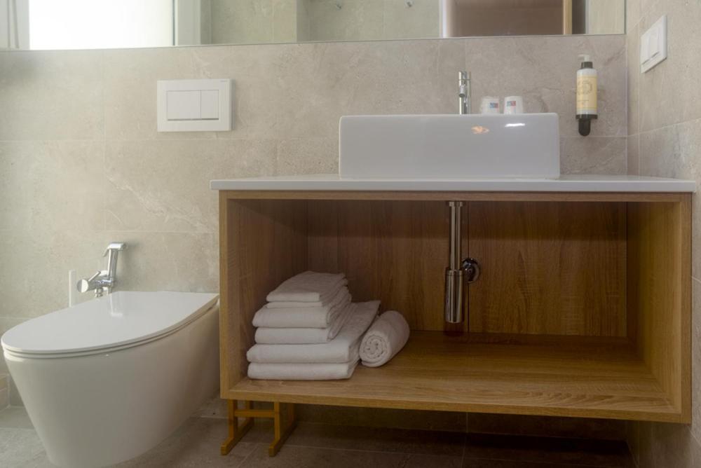 Quarto Duplo