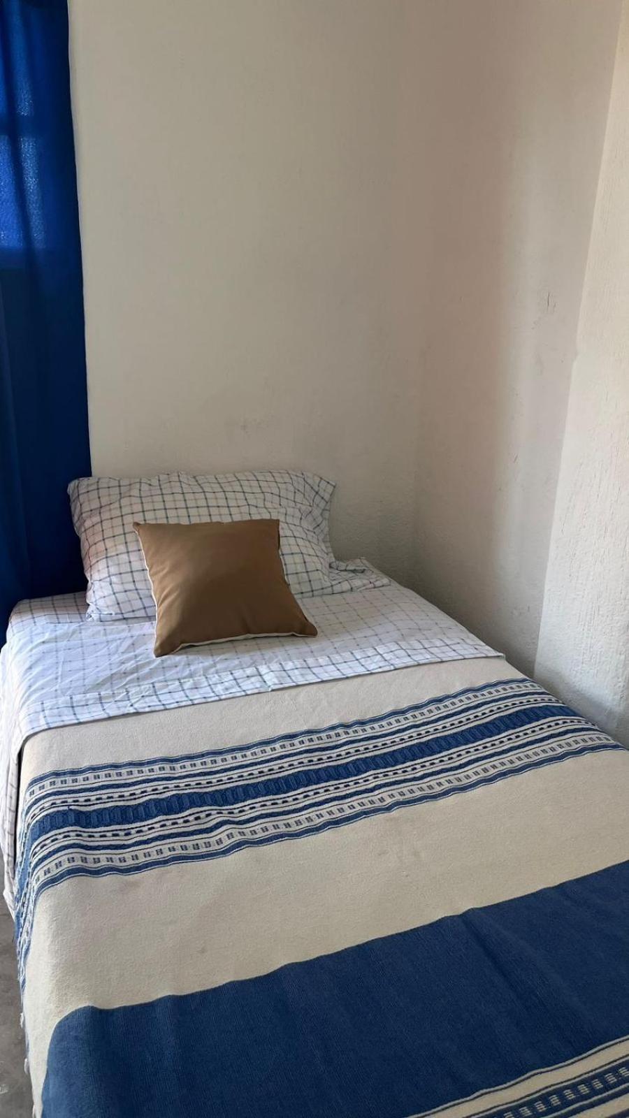 Habitación Individual con baño privado