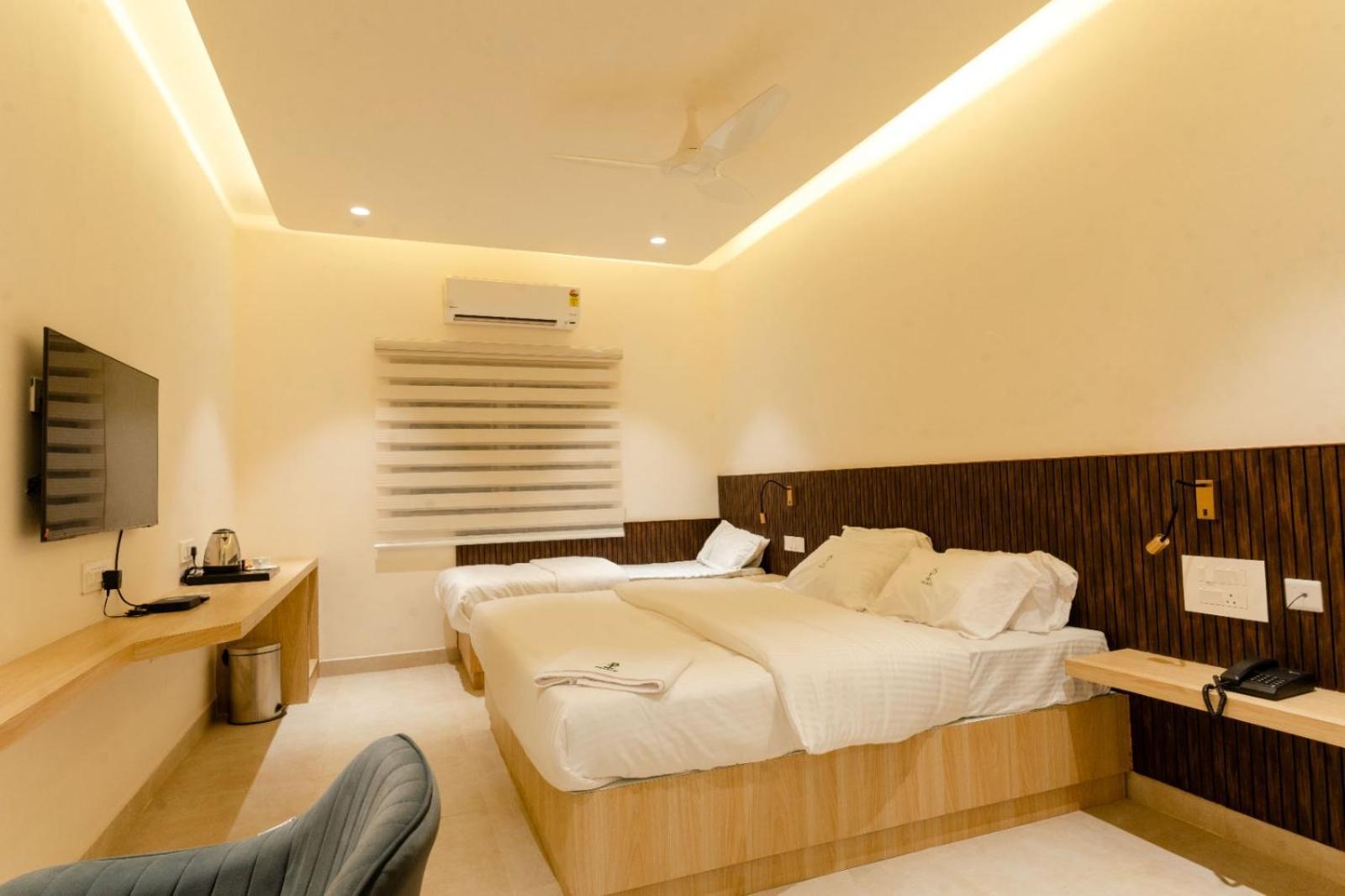 Large Double Room