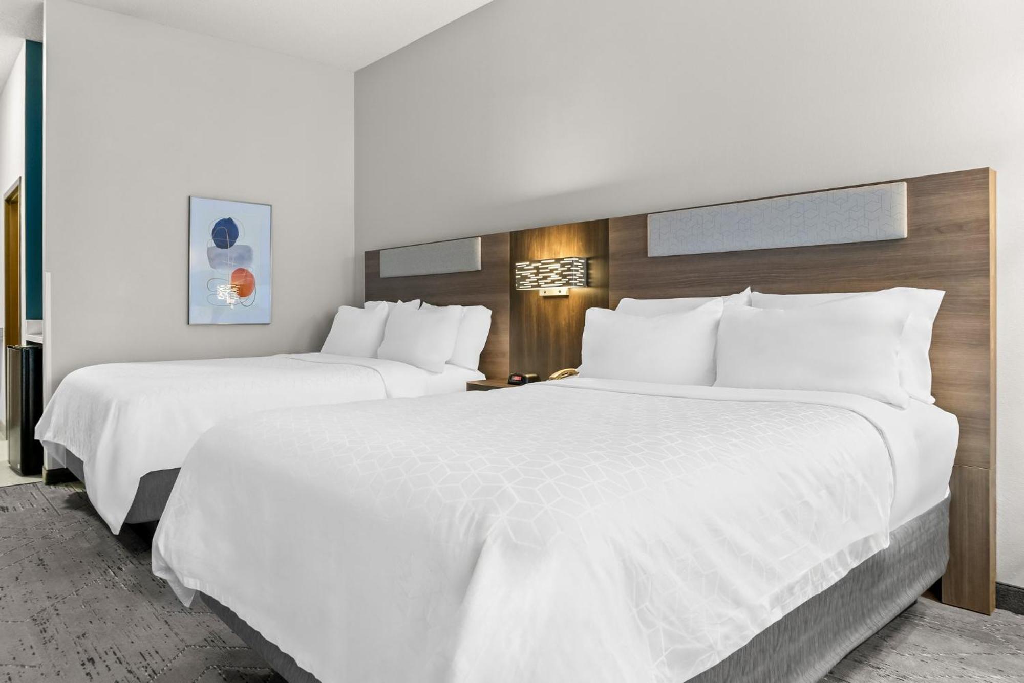 Queen Room with Two Queen Beds - Disability Access