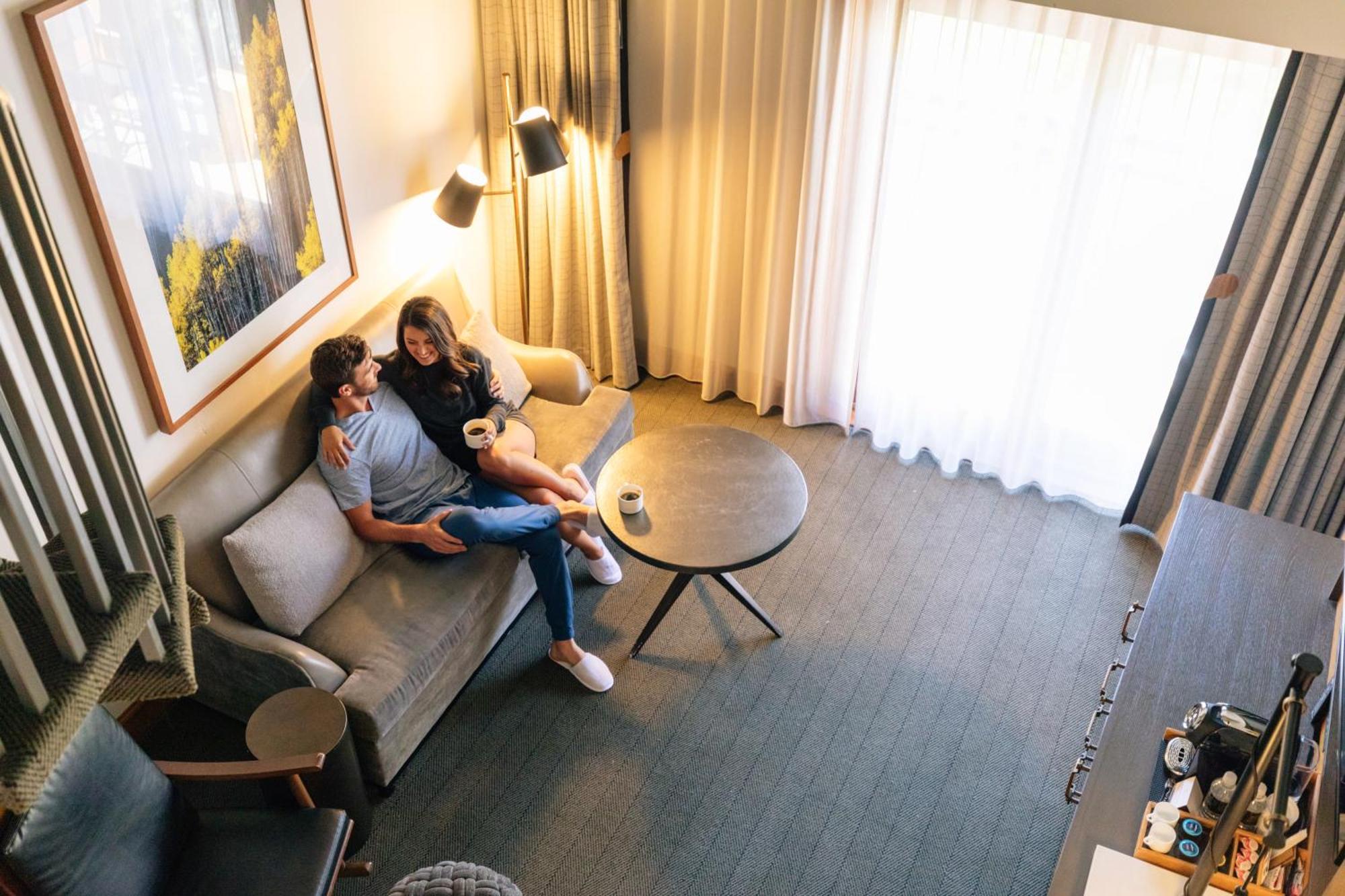 Loft de 2 niveles con balcón