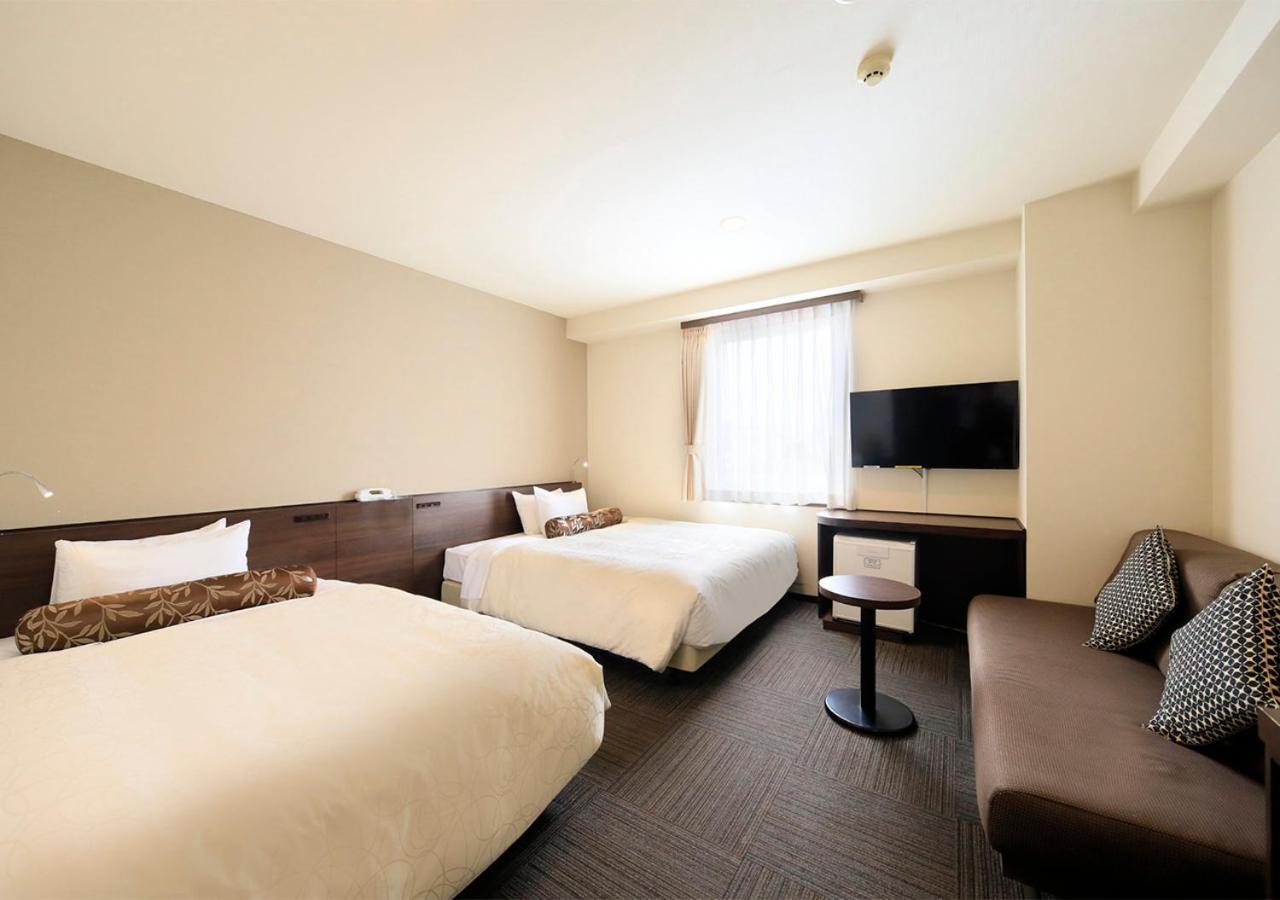 Superior Twin Room with Extra Bed - Non-Smoking