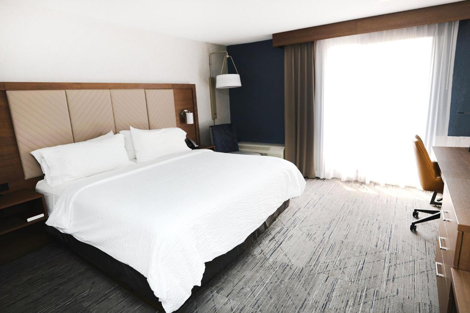 Standard King Room - Top Floor