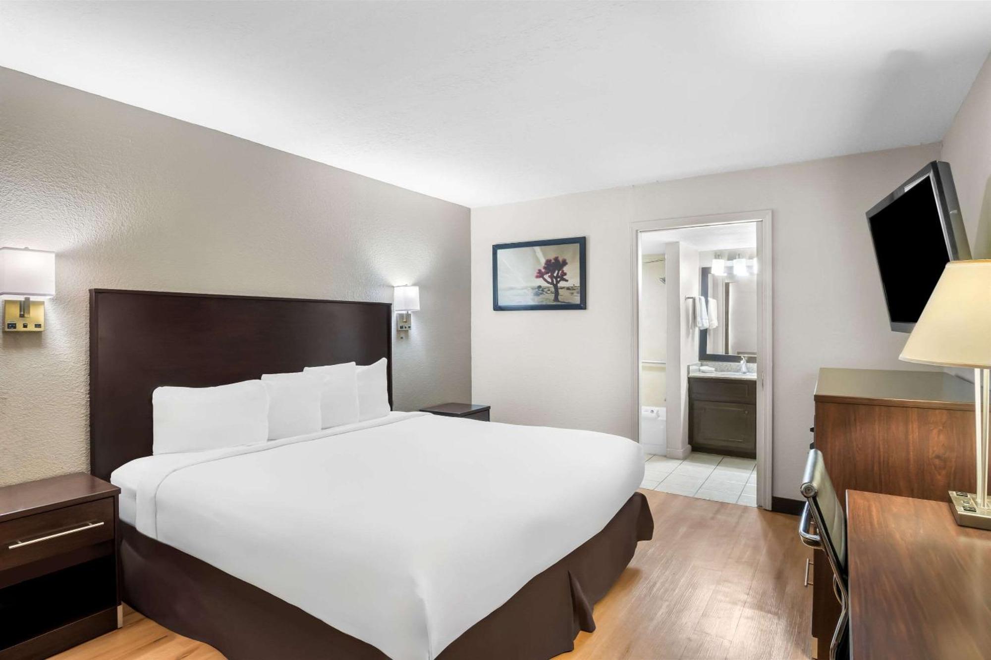 King Room - Disability Access/Non Smoking
