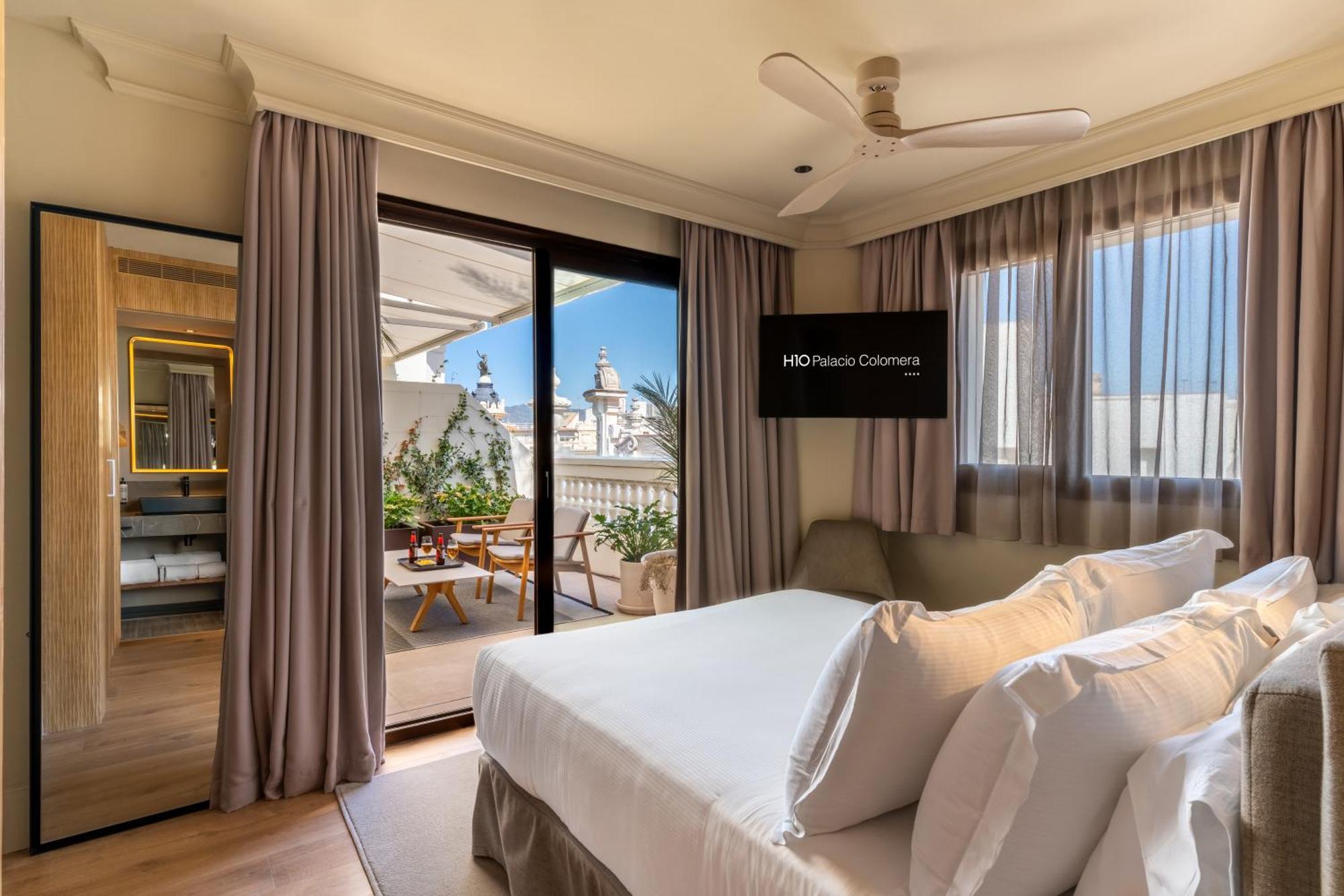 Double or Twin Room Terrace