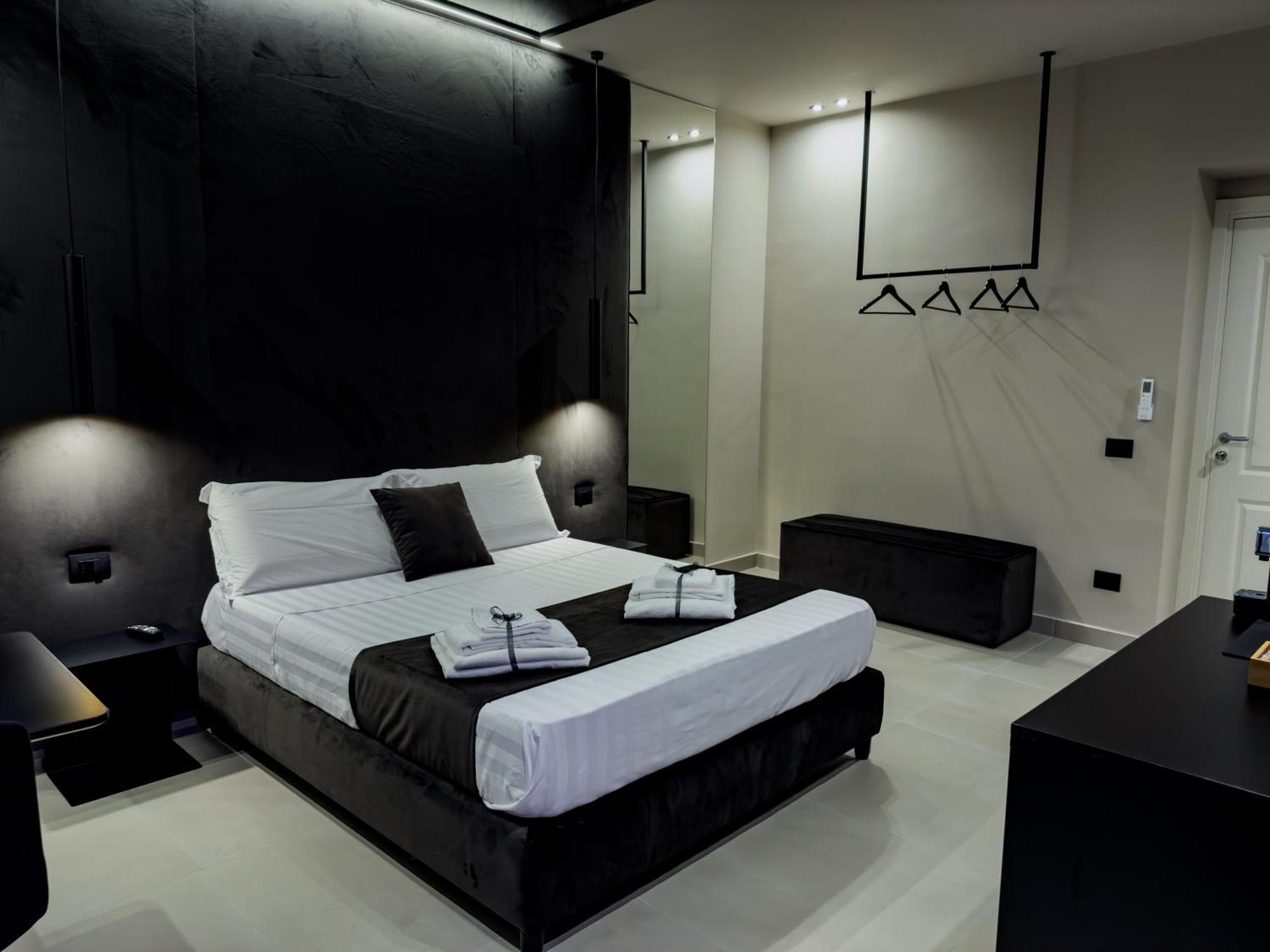 King Room with Spa Bath