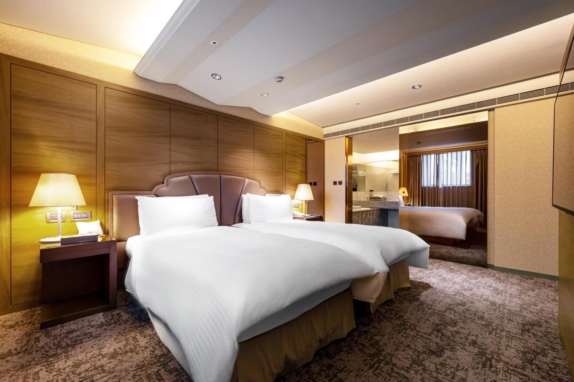 Deluxe Quadruple Room,1756515282:JPEG