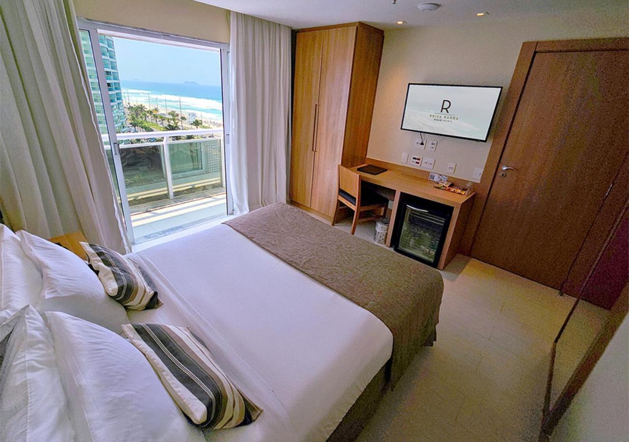 Quarto Superior com Cama Casal e Vista Lateral do Mar,1616429414:JPEG