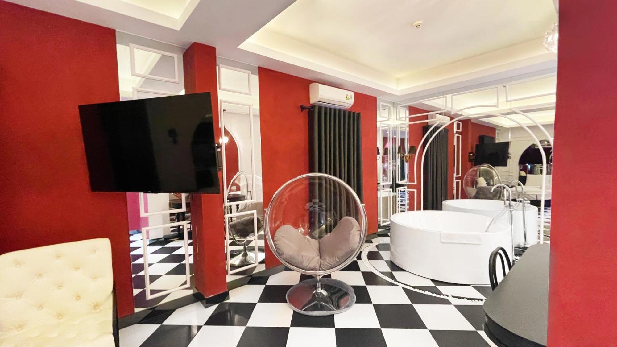King Room,1616551386:JPEG