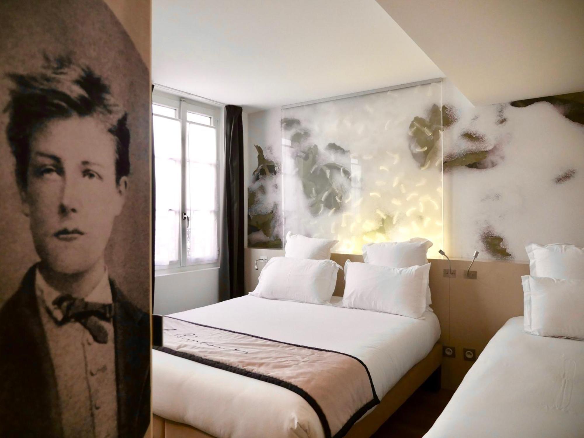 Classic King Room One King Bed One Single Bed Non-Smoking