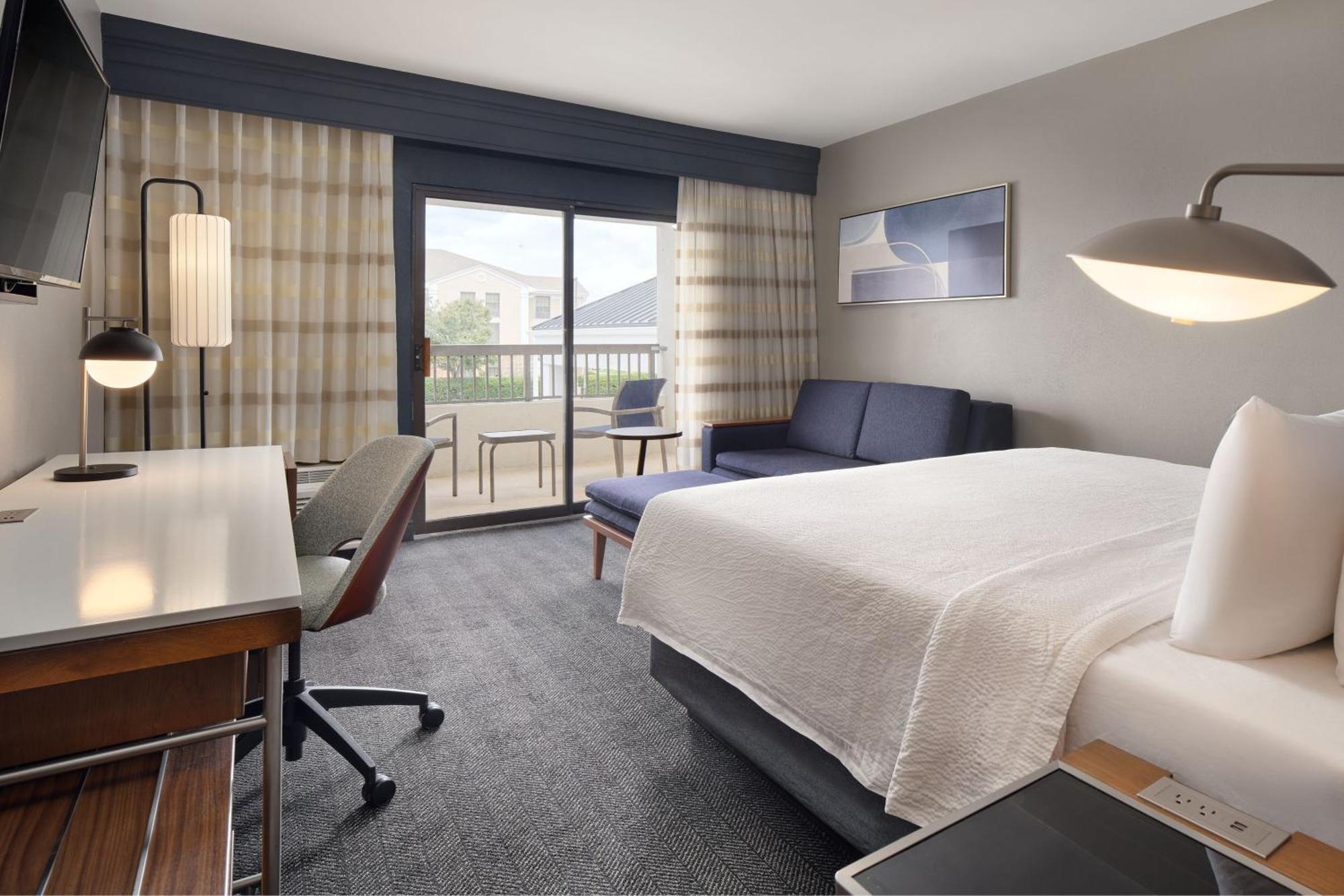 Deluxe King Room with Balcony and Sofa Bed