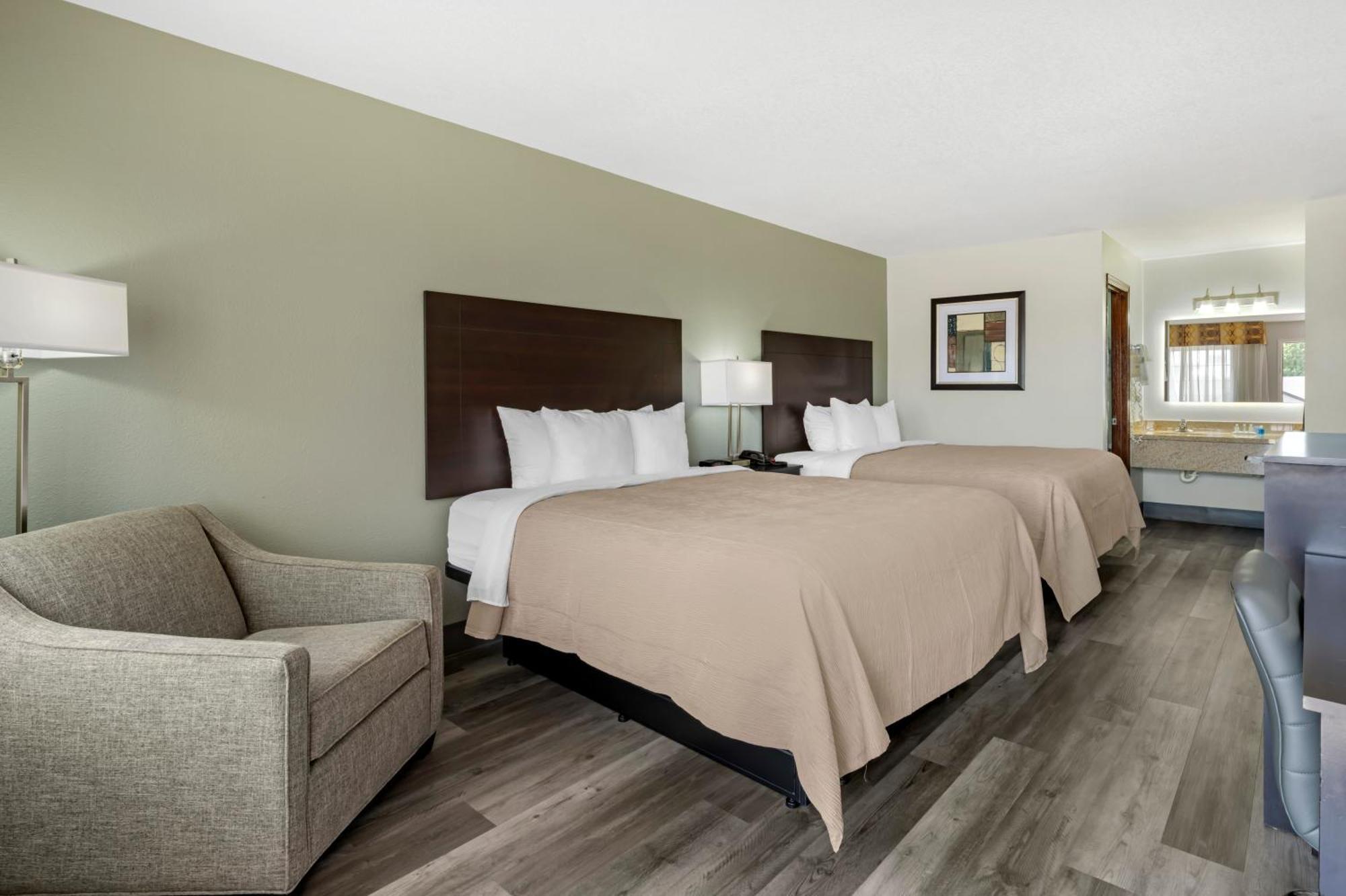 Queen Room with Two Queen Beds - Non-Smoking