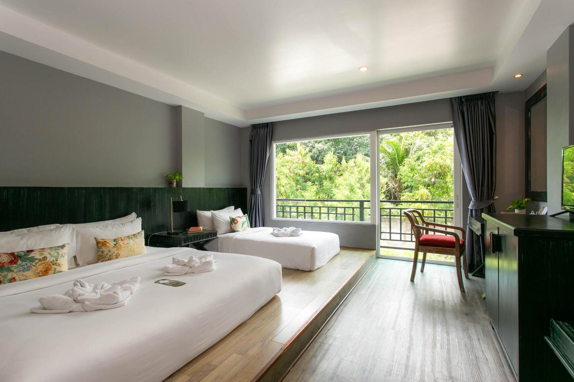 Large Double or Twin Room