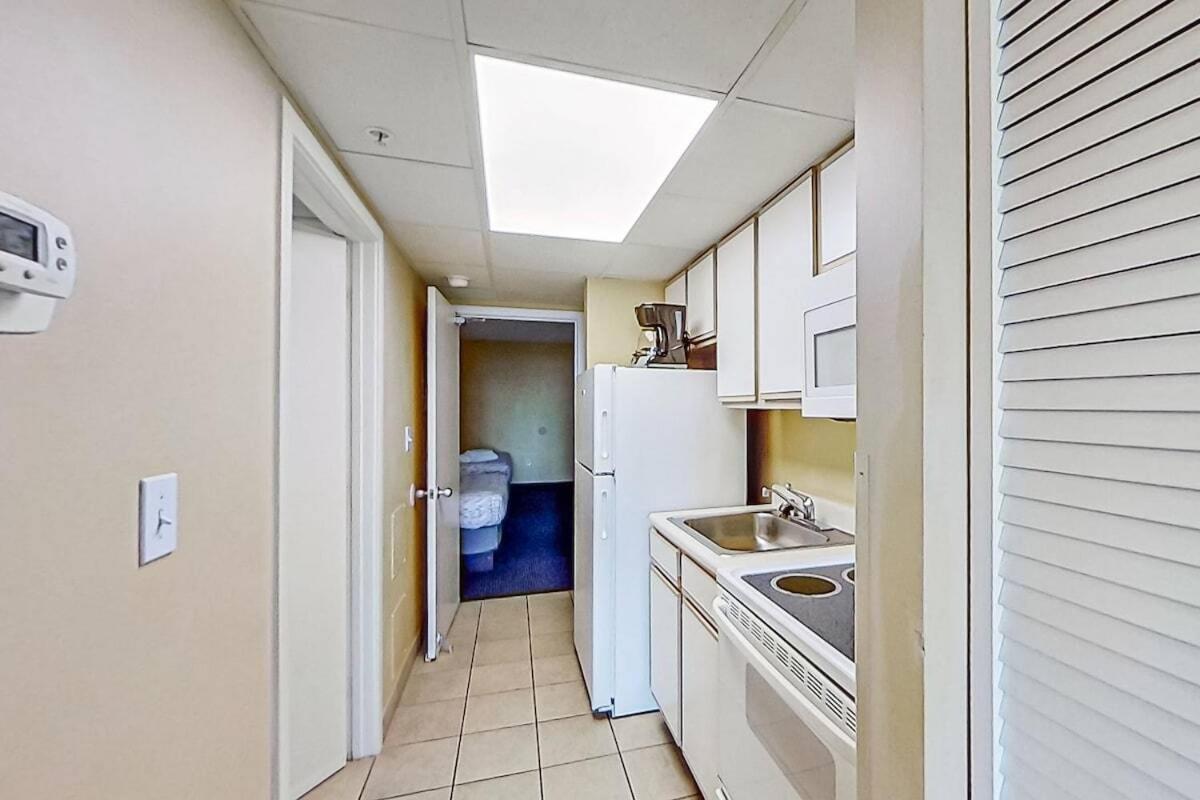 Apartment with Shower