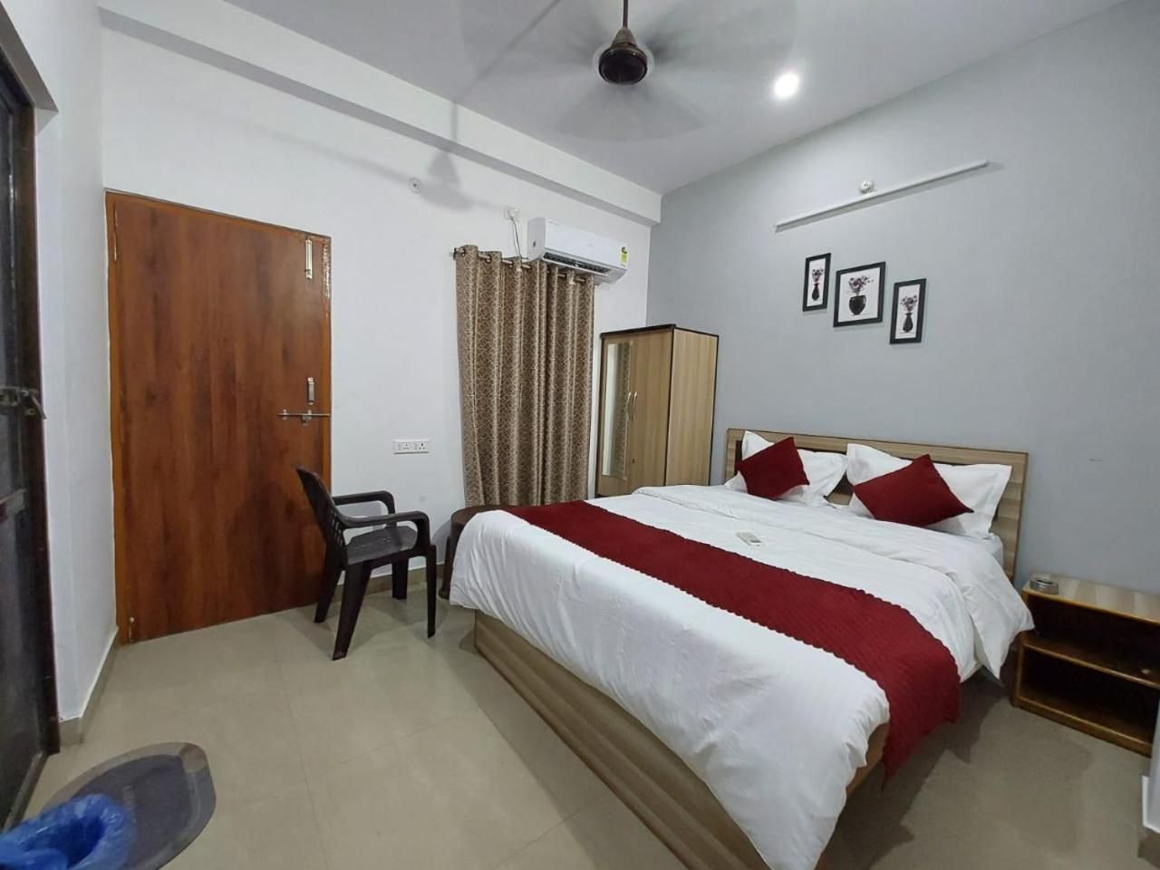 Quarto com Cama Queen-size