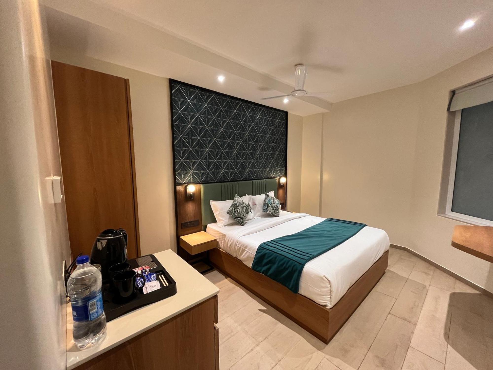 Deluxe Double Room - Complimentary Welcome Drink and Early Check-in (subject to availability)