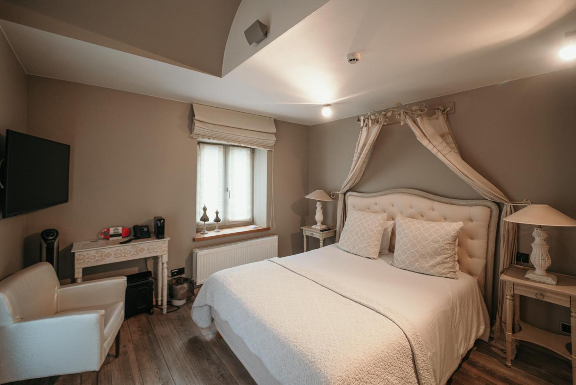 Standard Double Room,1617457794:JPEG