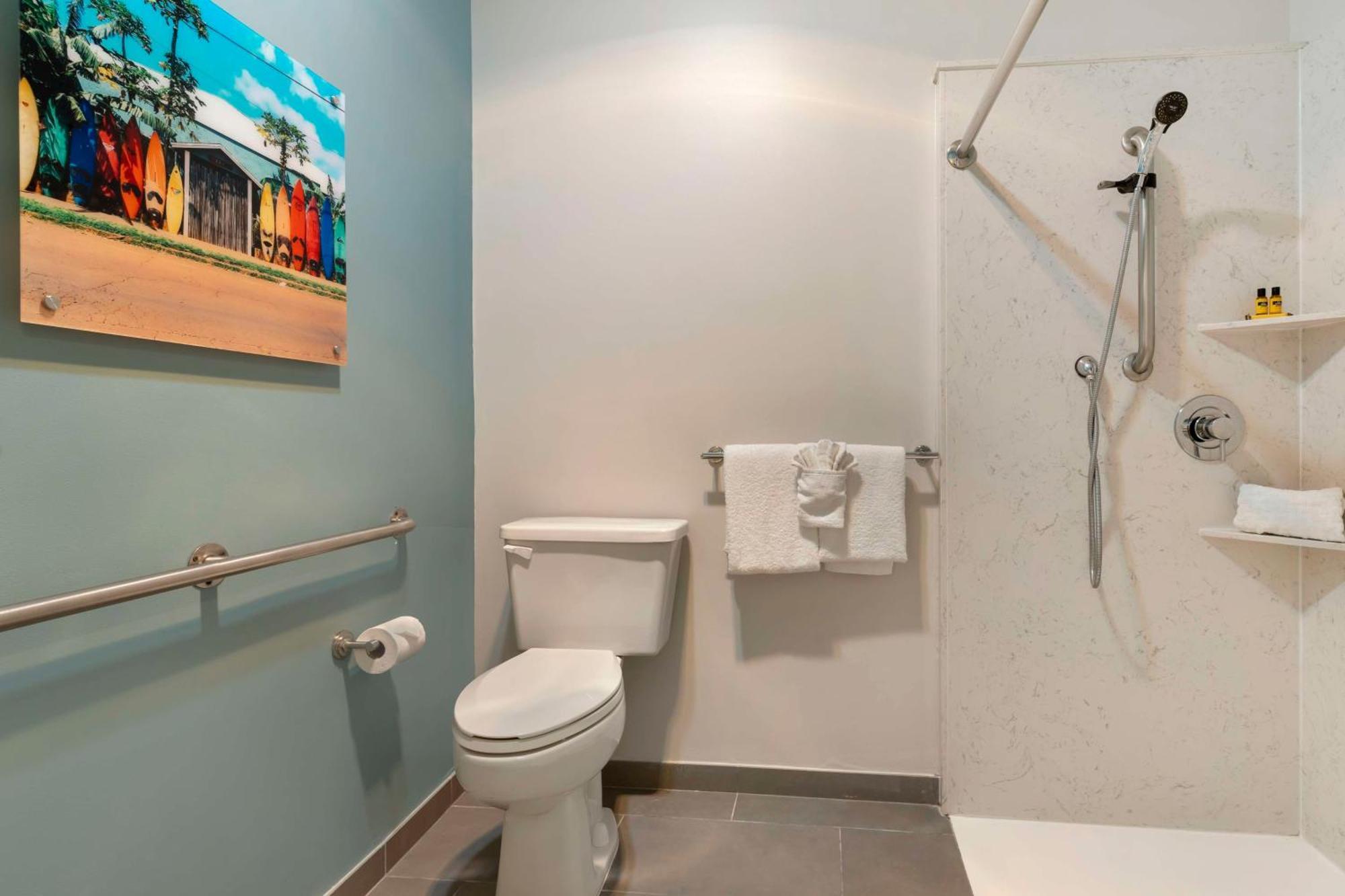Habitación Doble con 2 camas grandes y ducha a ras de suelo - Acceso para personas de movilidad reducida/No fumadores