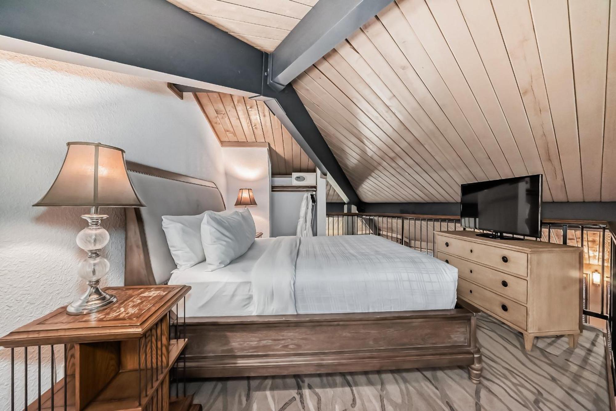 Penthouse Suite