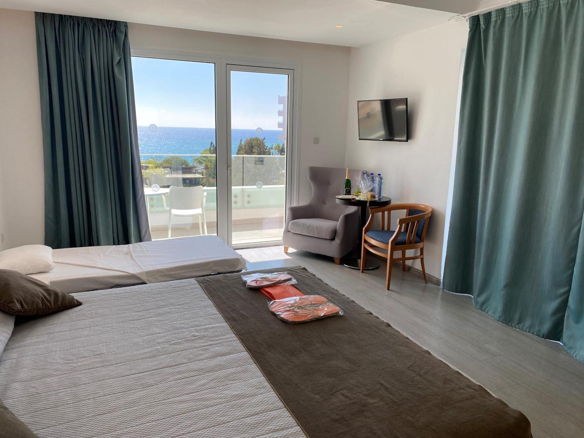 Executive Sea View Room Outdoor Whirlpool