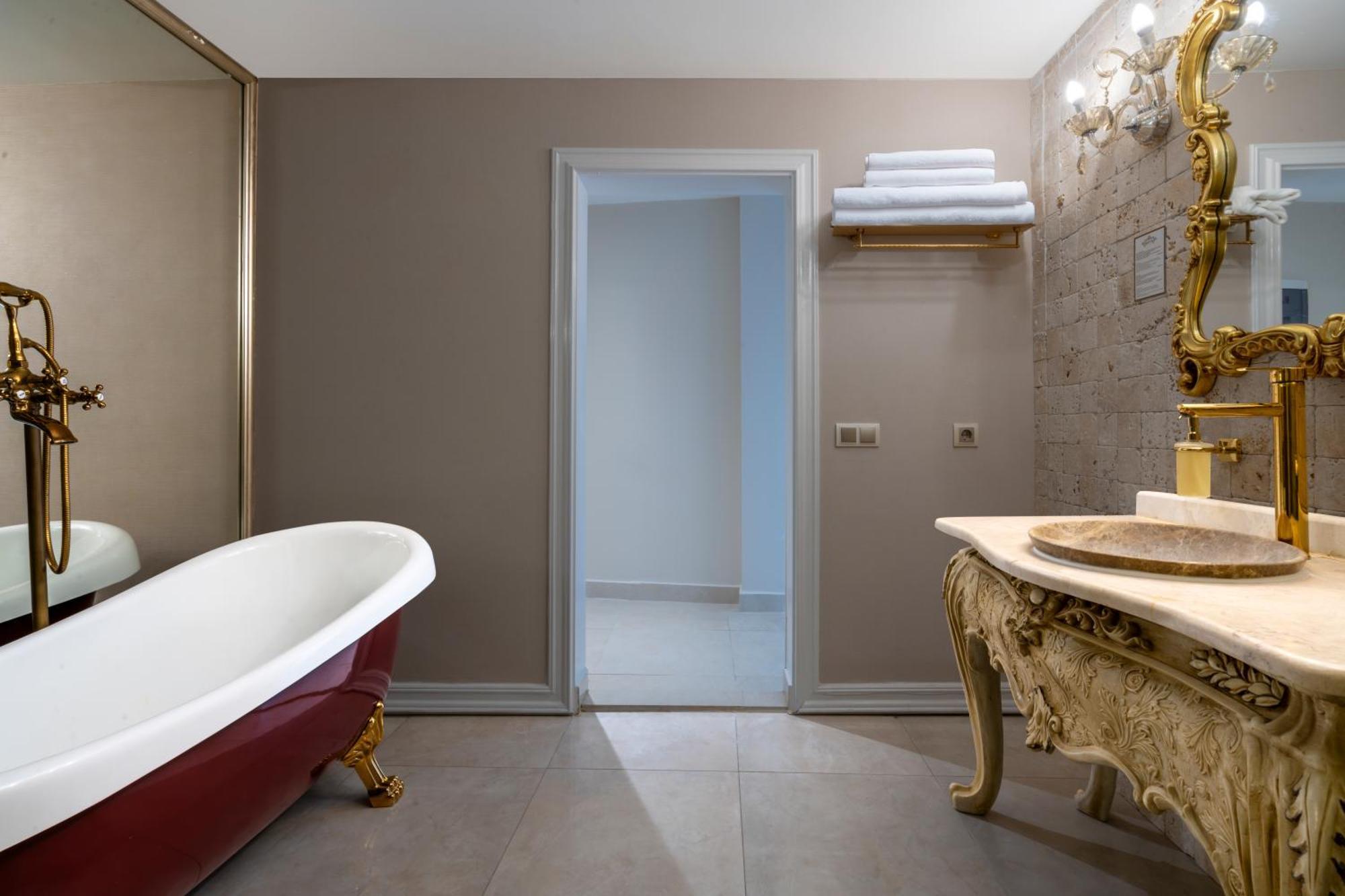 King Suite