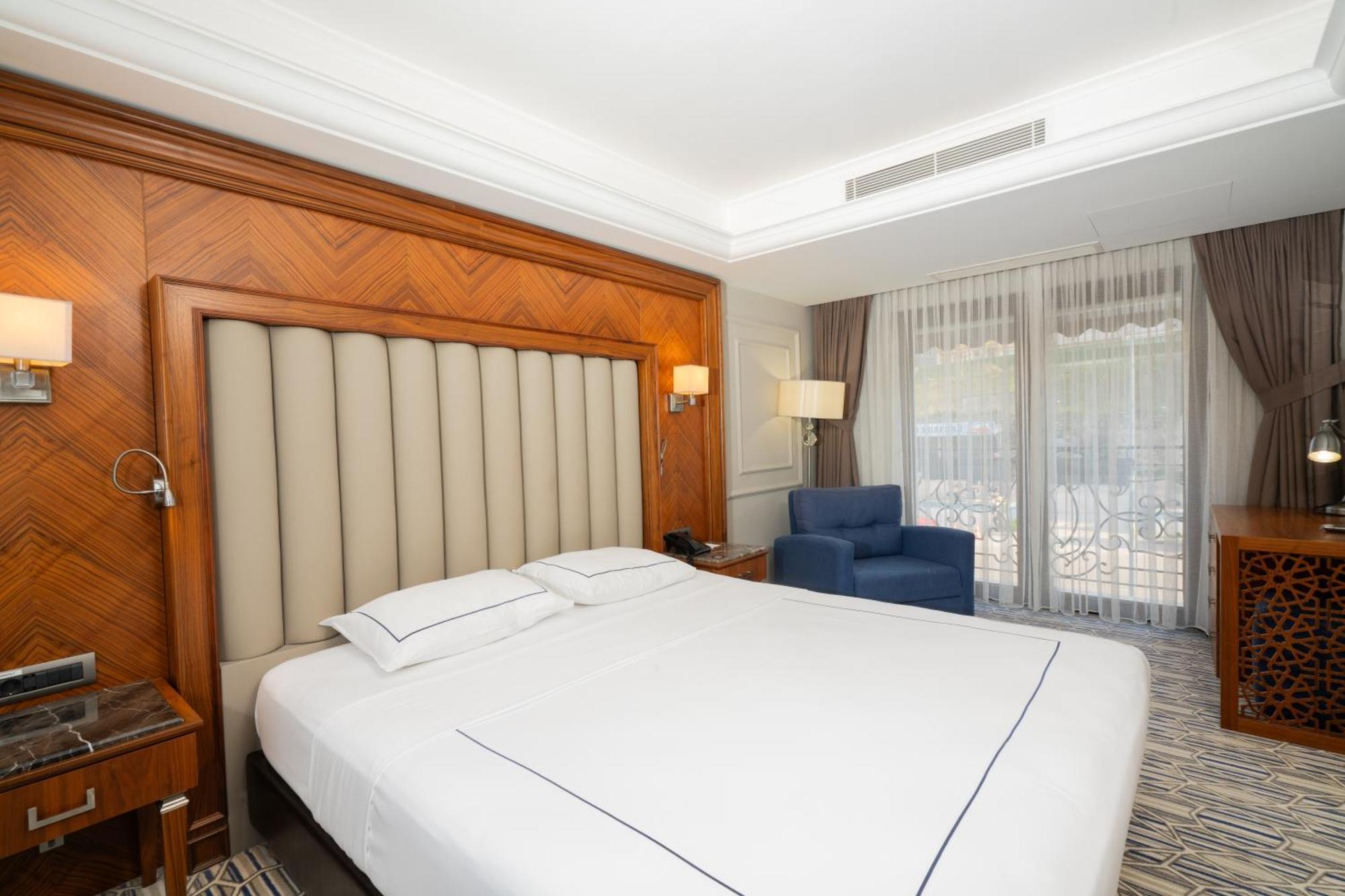 Deluxe Çift Kişilik veya İki Yataklı Oda - Dağ Manzaralı