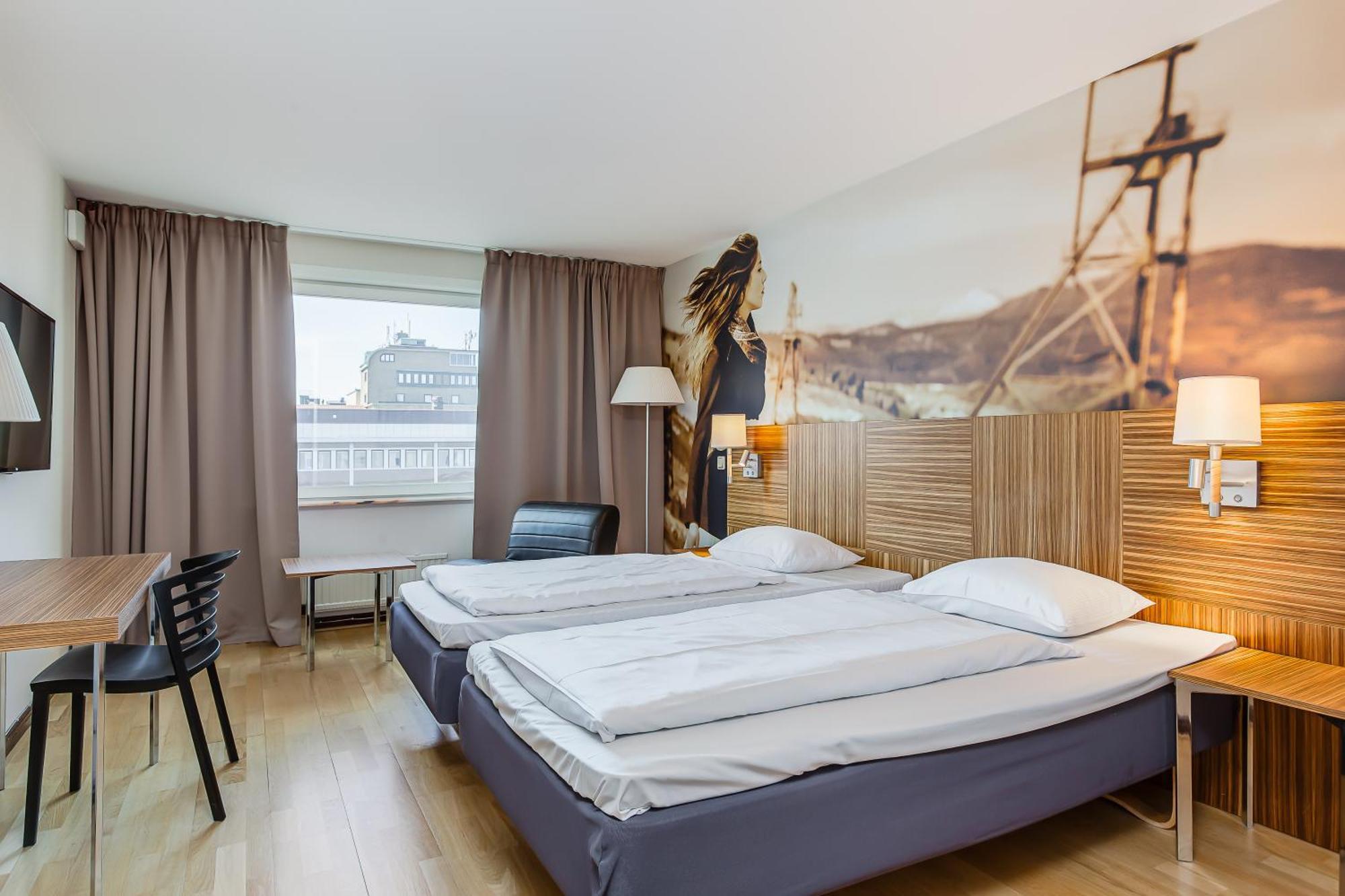 Compact Twin Room