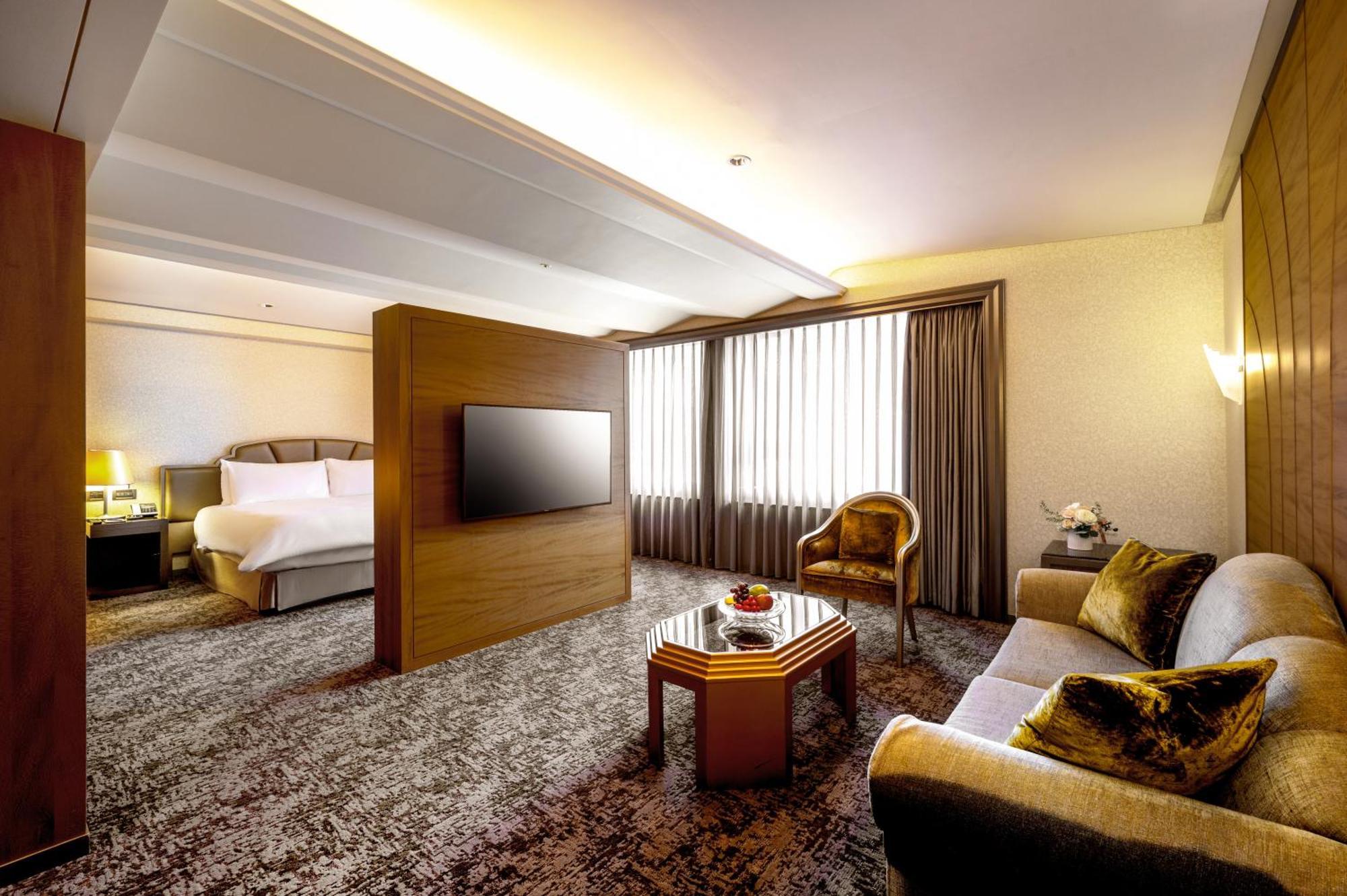 Connecting Rooms