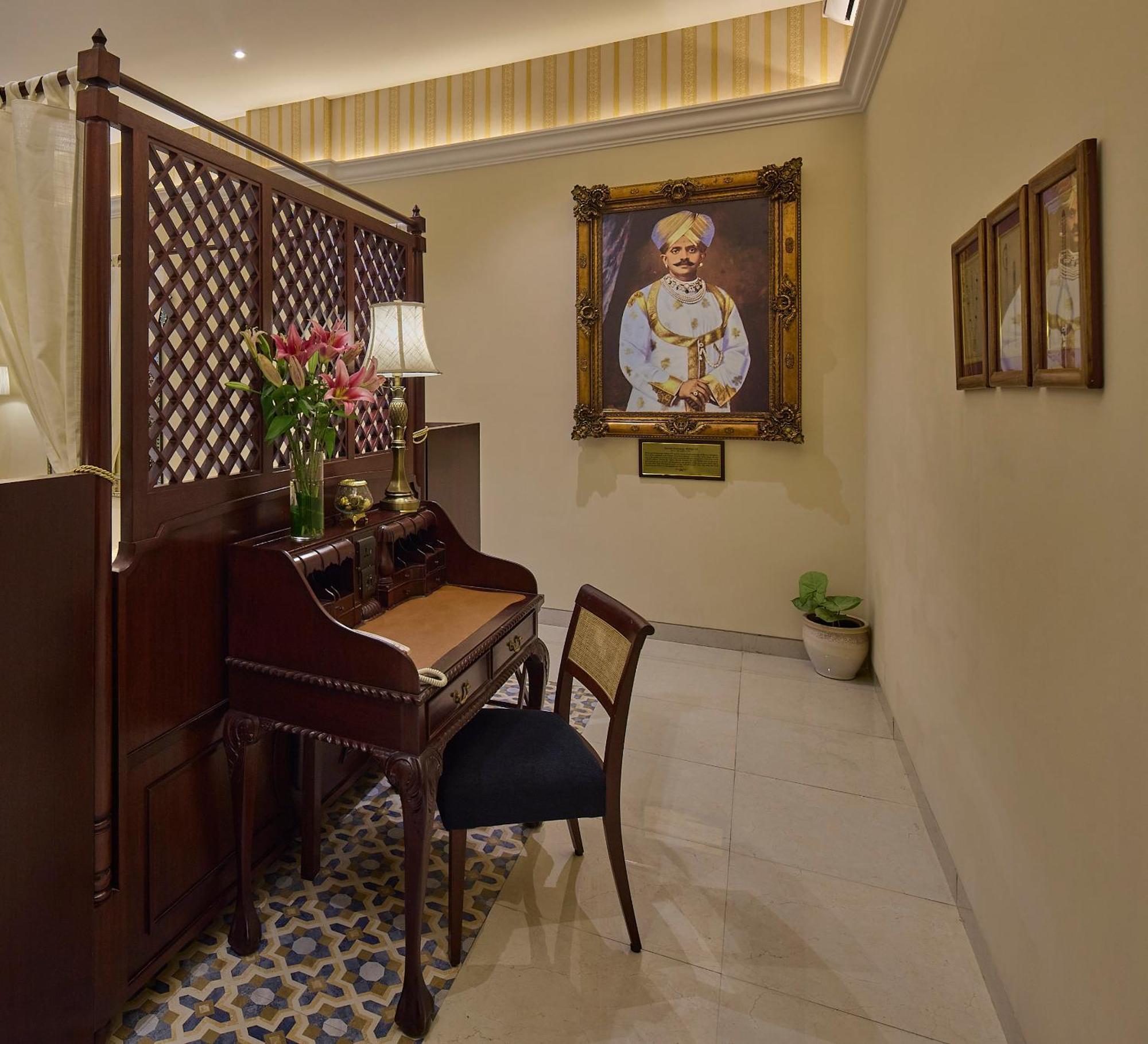 Royal Maharaja Suite Jacuzzi Balcony Complimentary Hi Tea