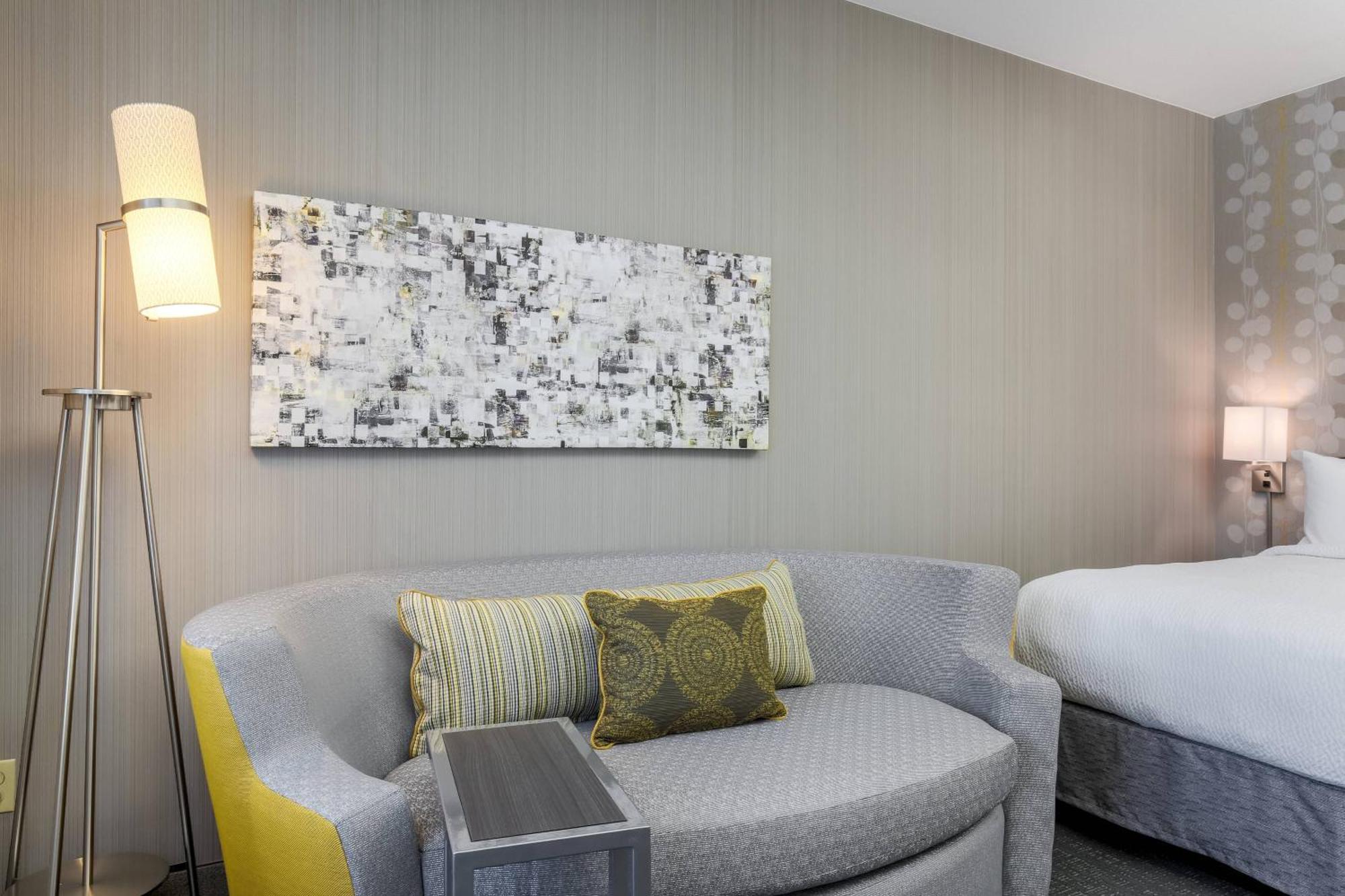 King Room with High Floor and Sofa Bed