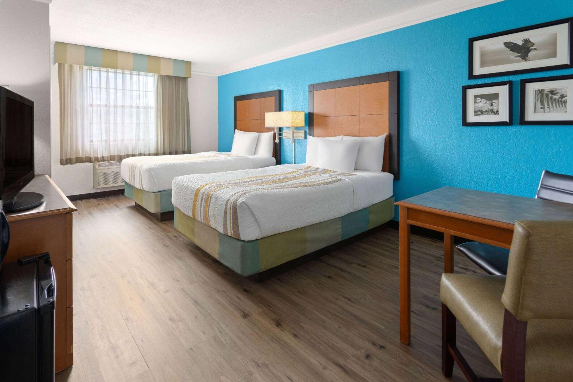 Deluxe Double Room with Two Double Beds - Non-Smoking