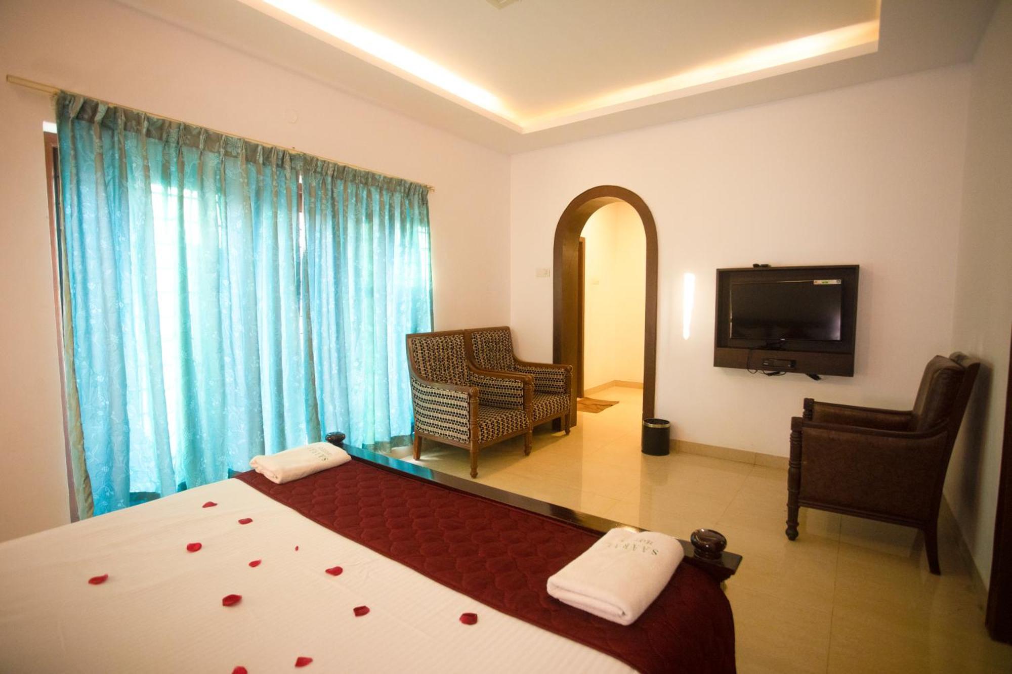 Suite with Mountain View