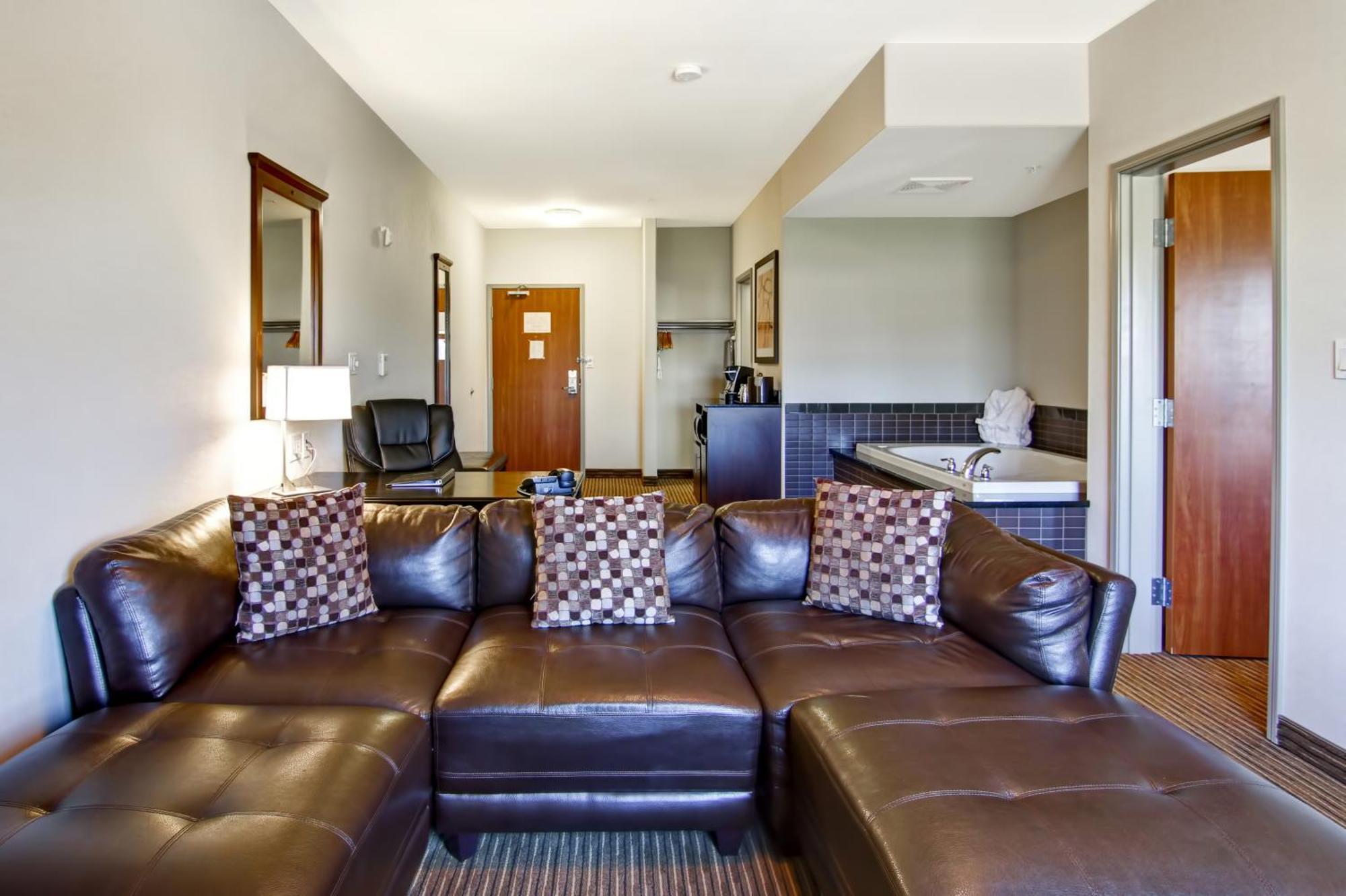 King Suite with Jacuzzi