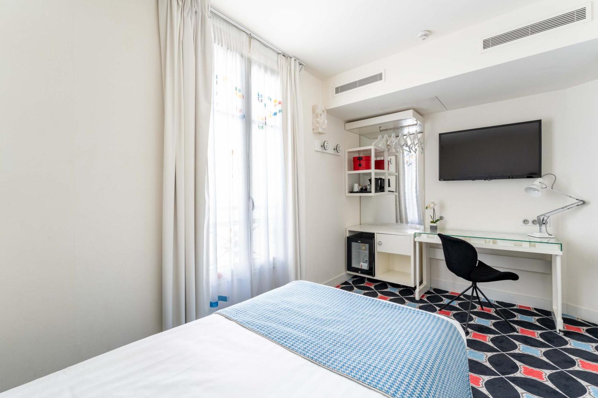 Connecting Rooms 2 Bedrooms