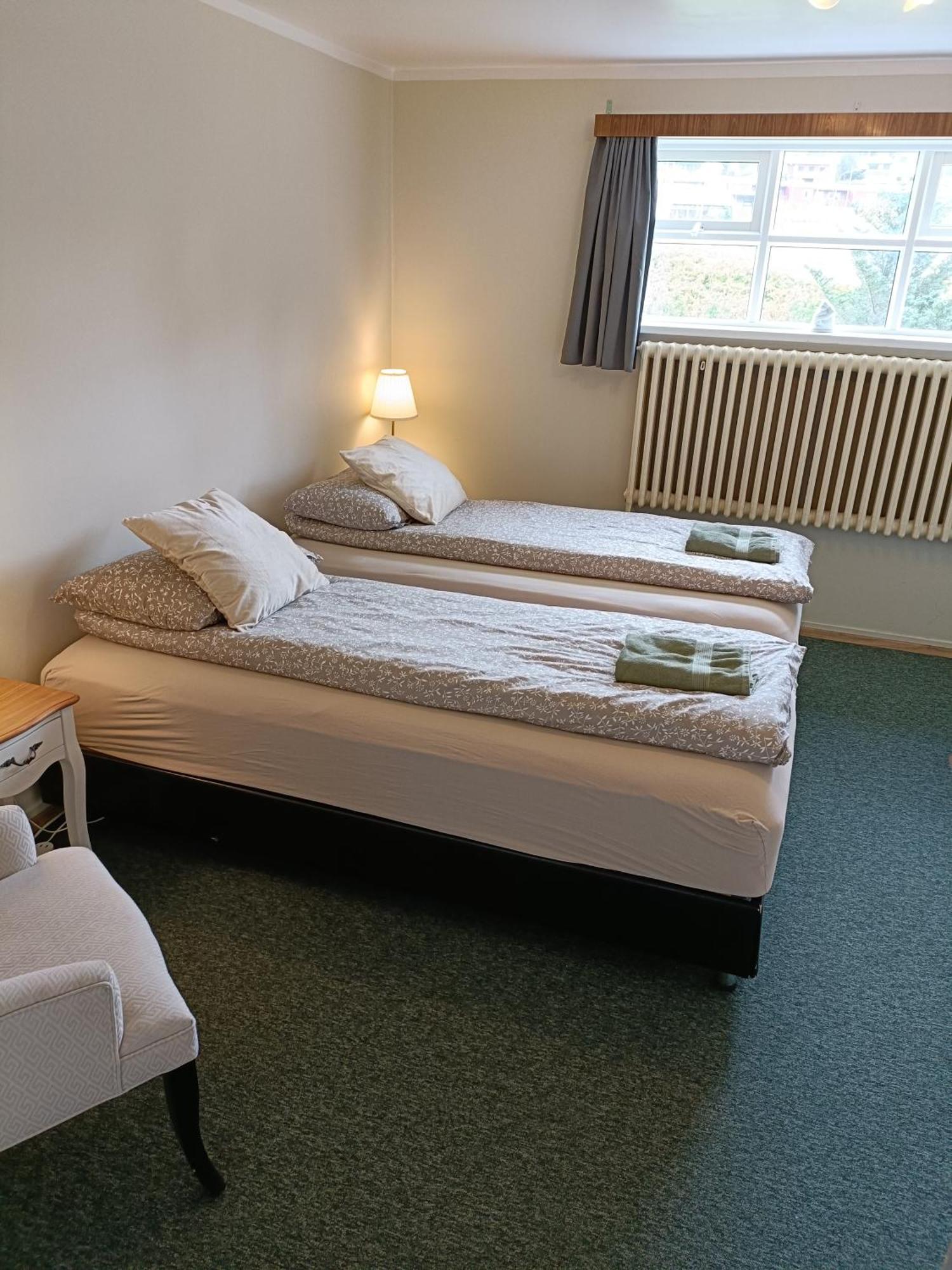 Twin Room Bathroom