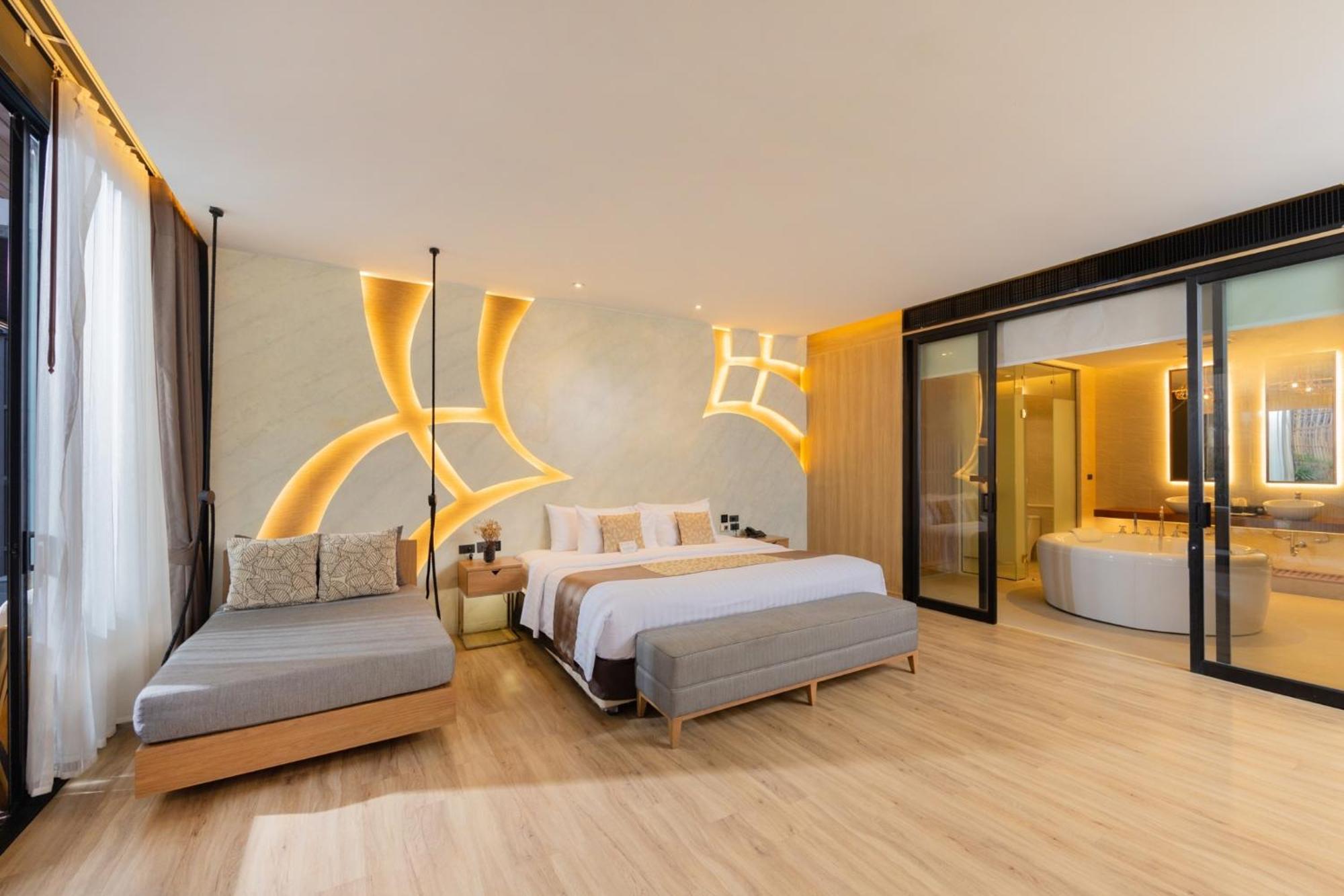 Two-Bedroom Family Private pool