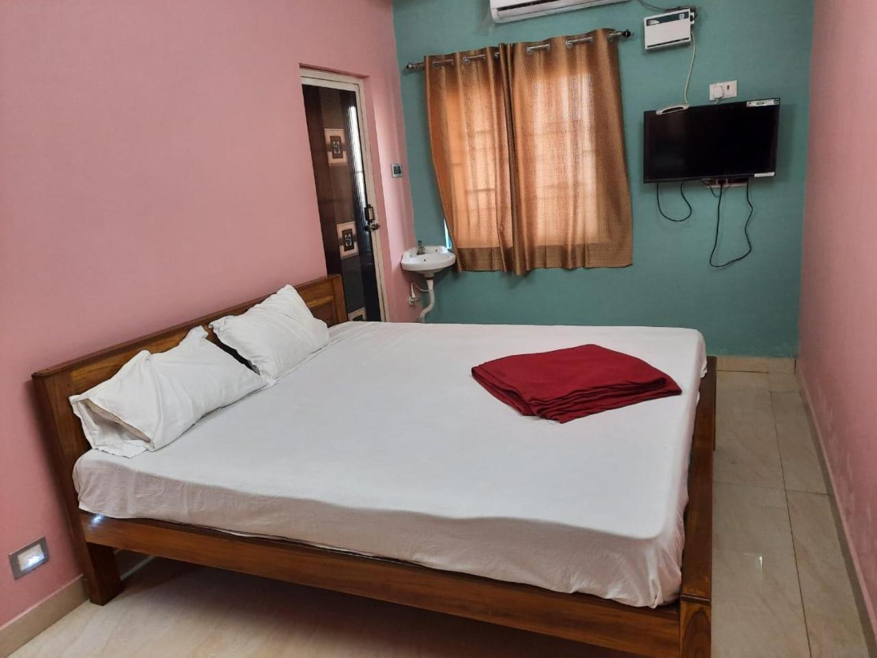 Deluxe Double Room,1618429788:JPEG