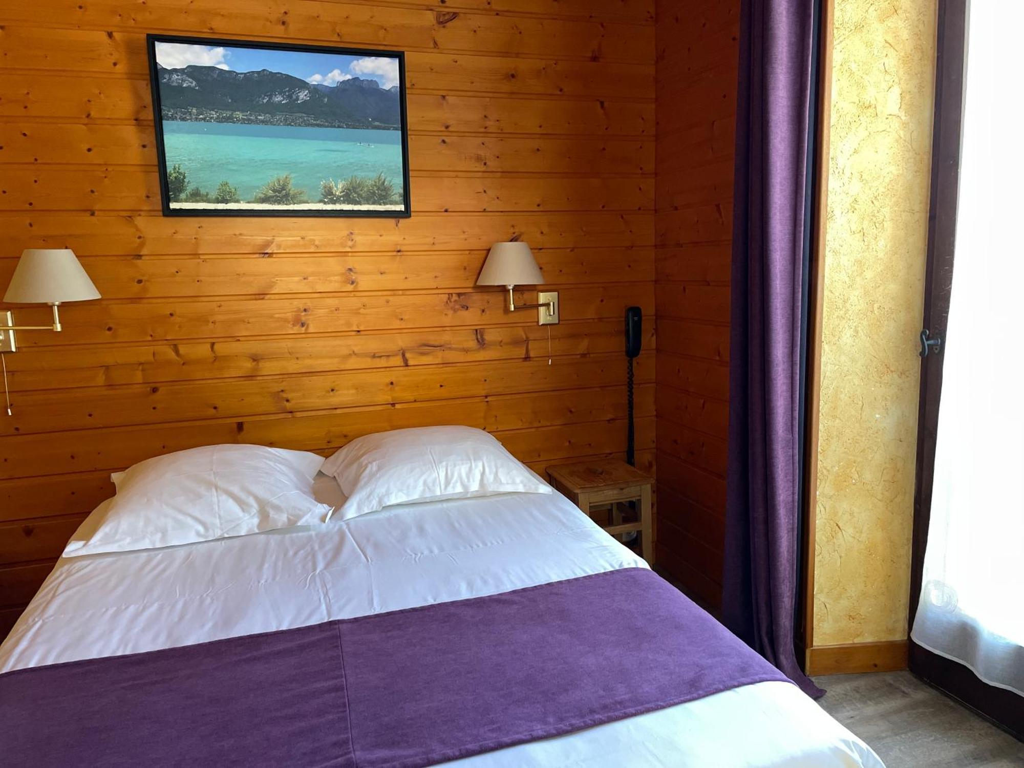 Classic Double Room Lake Side